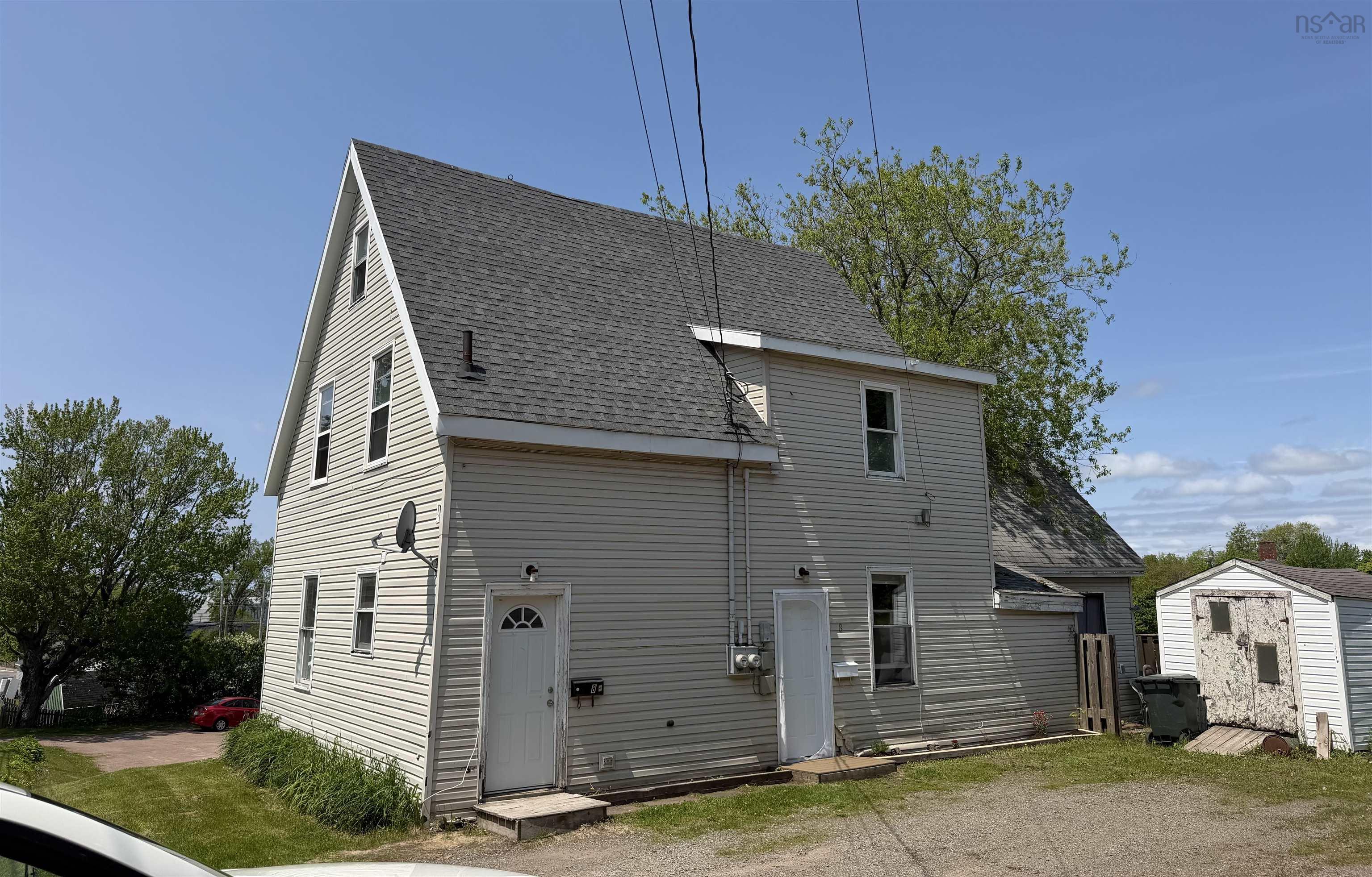 8 East Pleasant Street, Amherst, NS (MLS® 202615287)