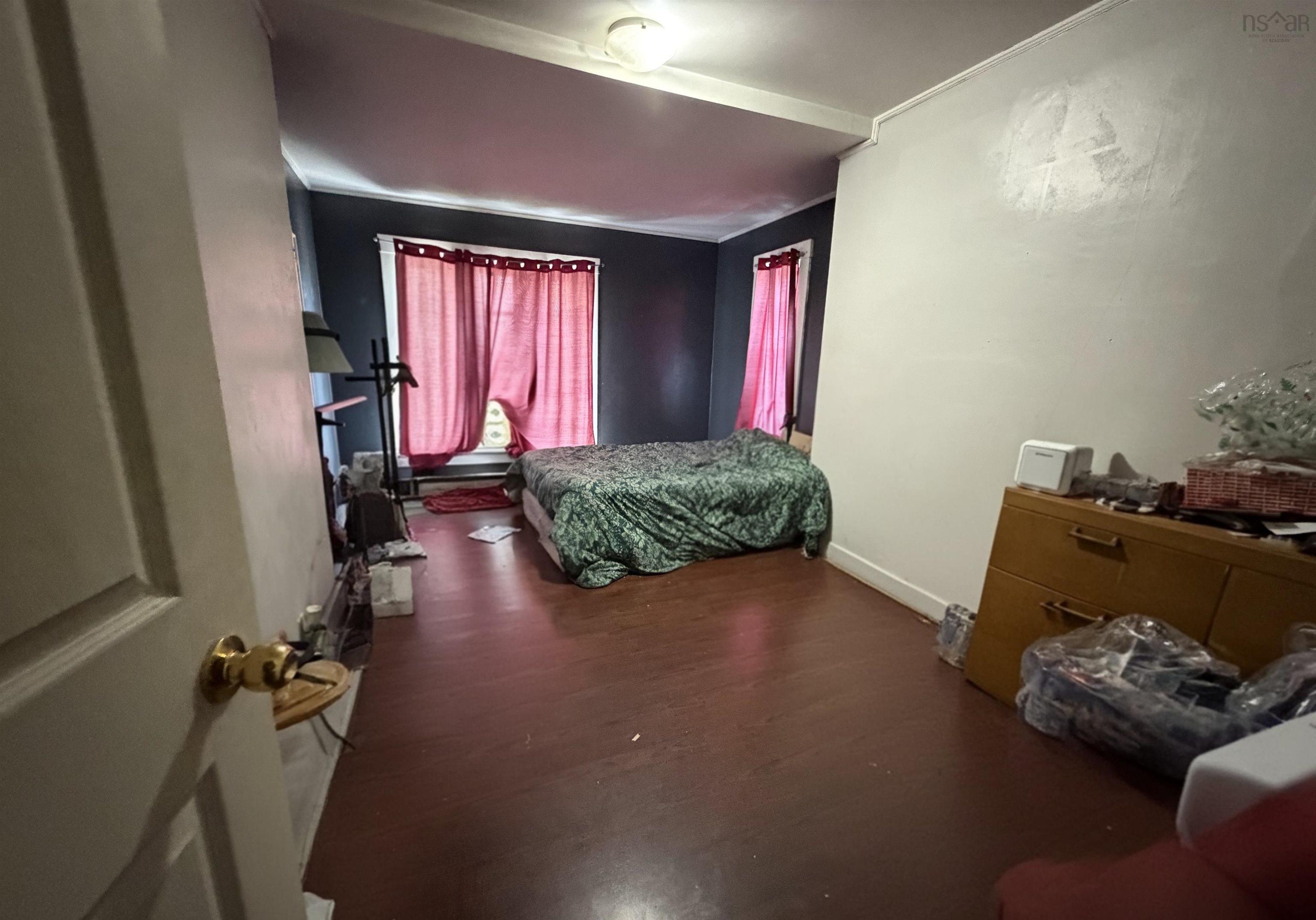 $289,900.00: 29 Spring Street, Amherst