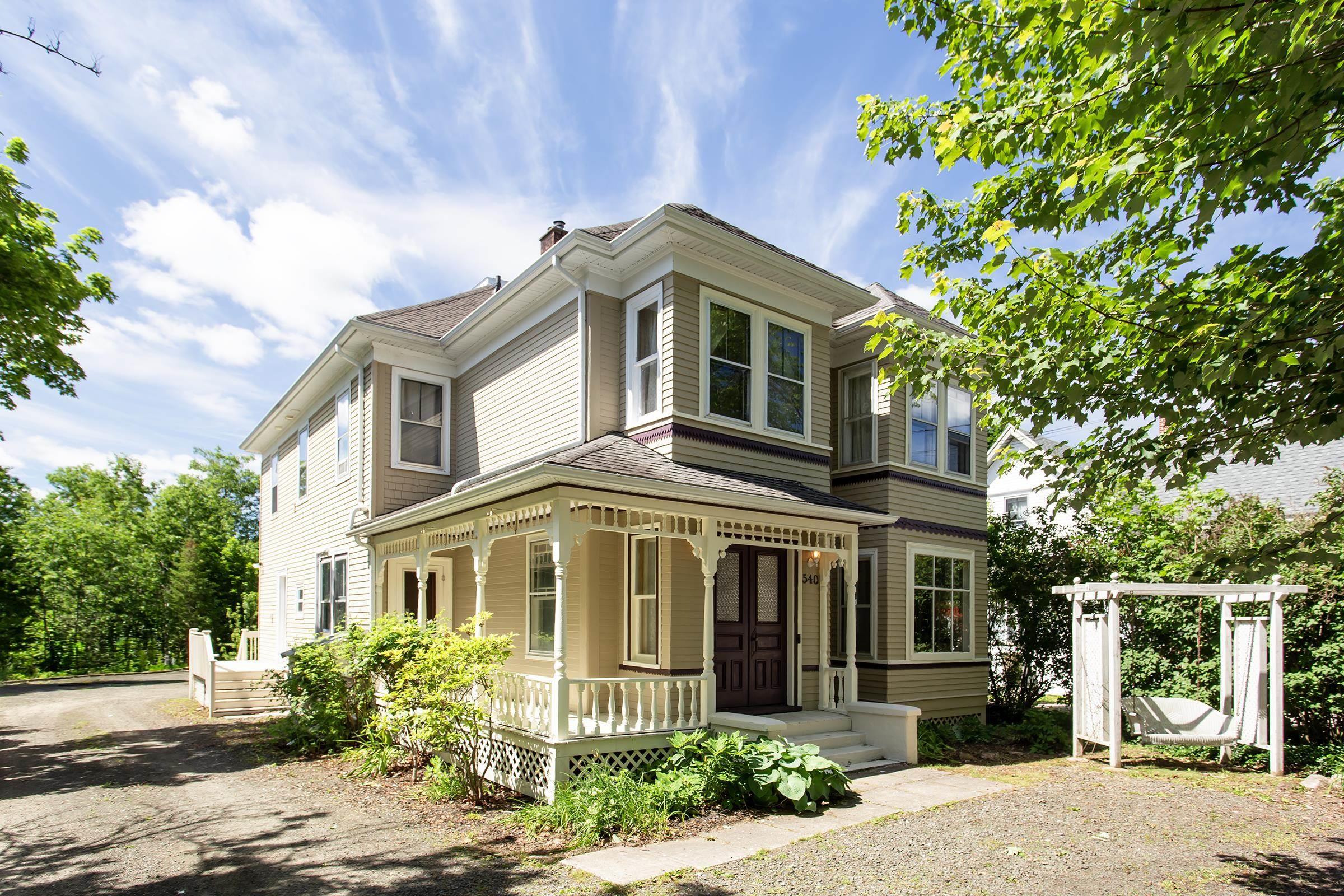 $424,500.00: 540 Main Street, Lawrencetown
