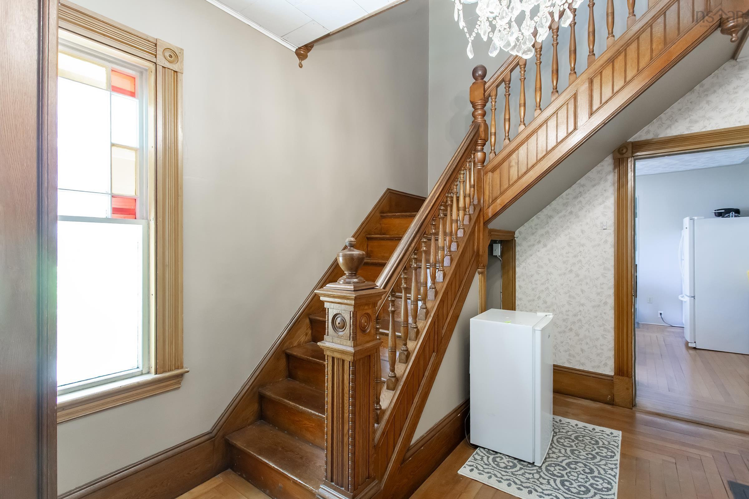 $424,500.00: 540 Main Street, Lawrencetown