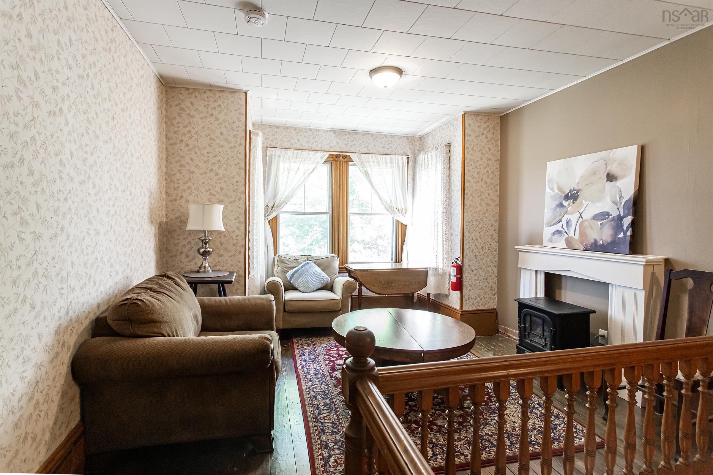 $424,500.00: 540 Main Street, Lawrencetown