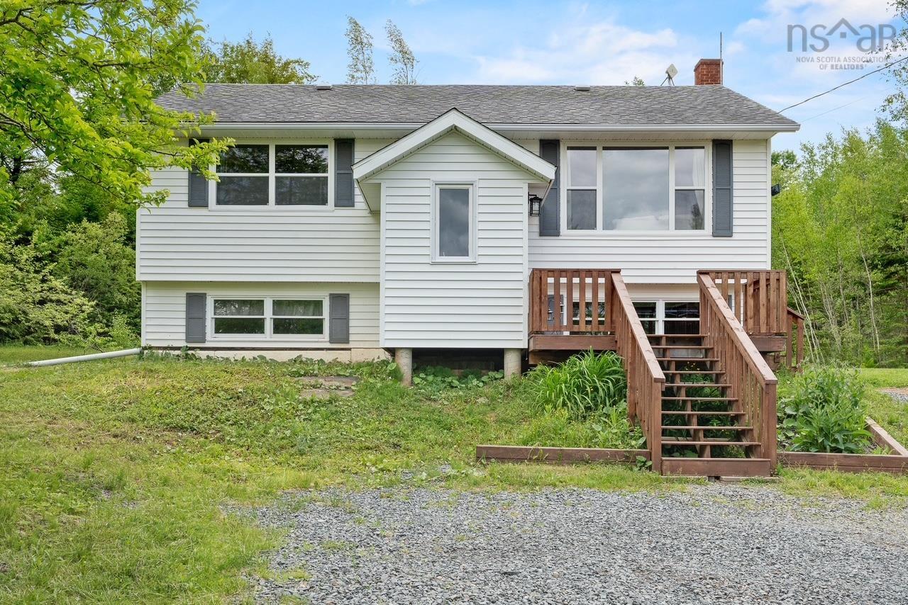 $469,900.00: 1199 Antrim Road, Carrolls Corner