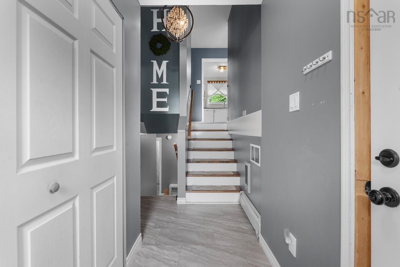 $469,900.00: 1199 Antrim Road, Carrolls Corner