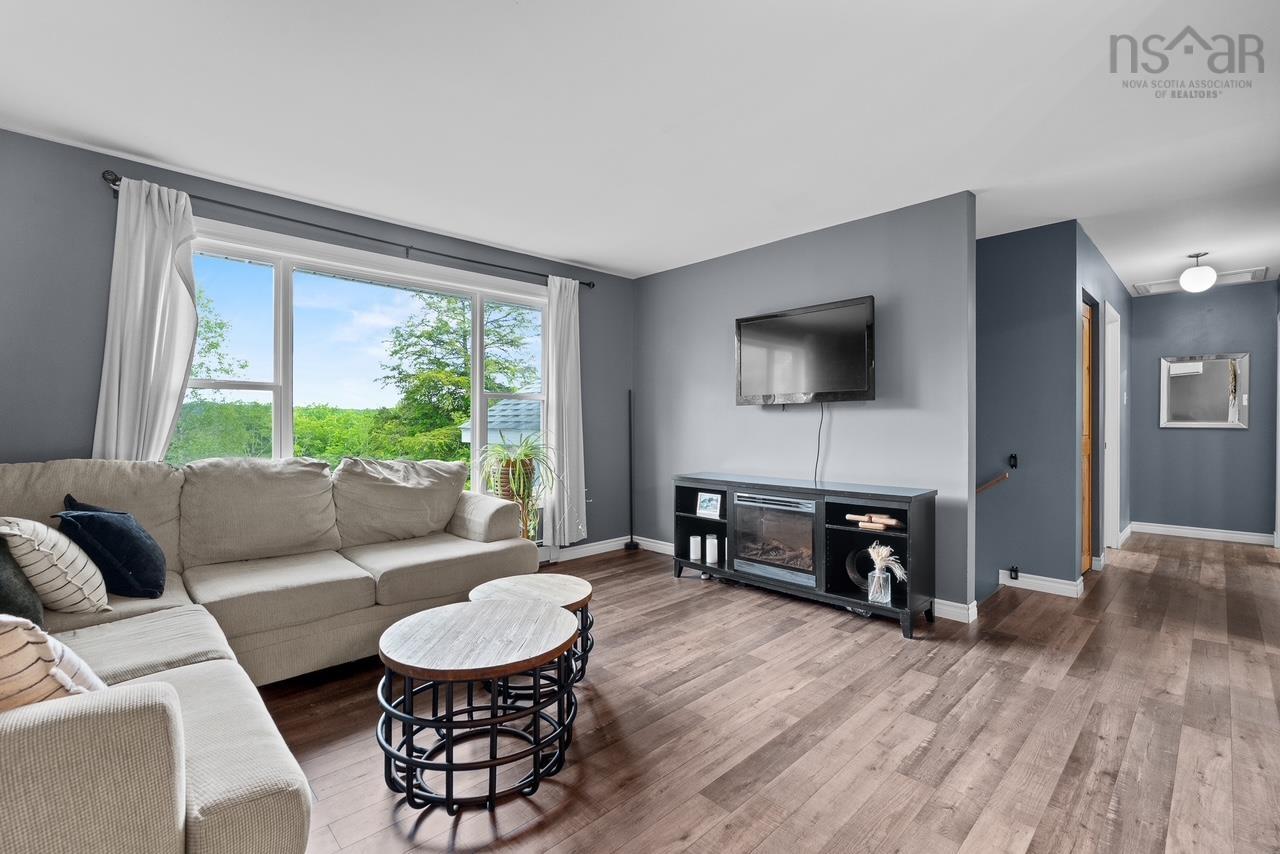 $469,900.00: 1199 Antrim Road, Carrolls Corner