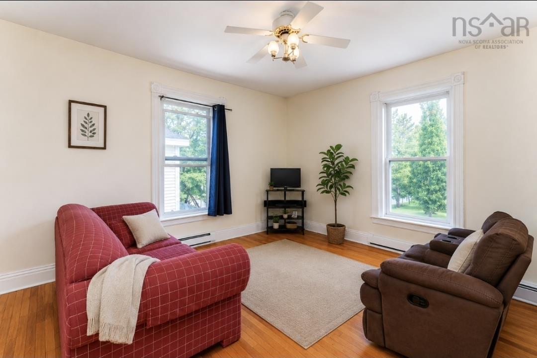 $274,500.00: 25 Jubilee Avenue, Stellarton