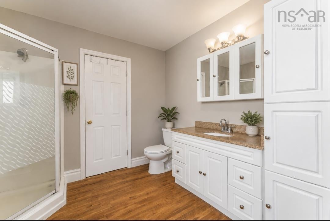 $274,500.00: 25 Jubilee Avenue, Stellarton