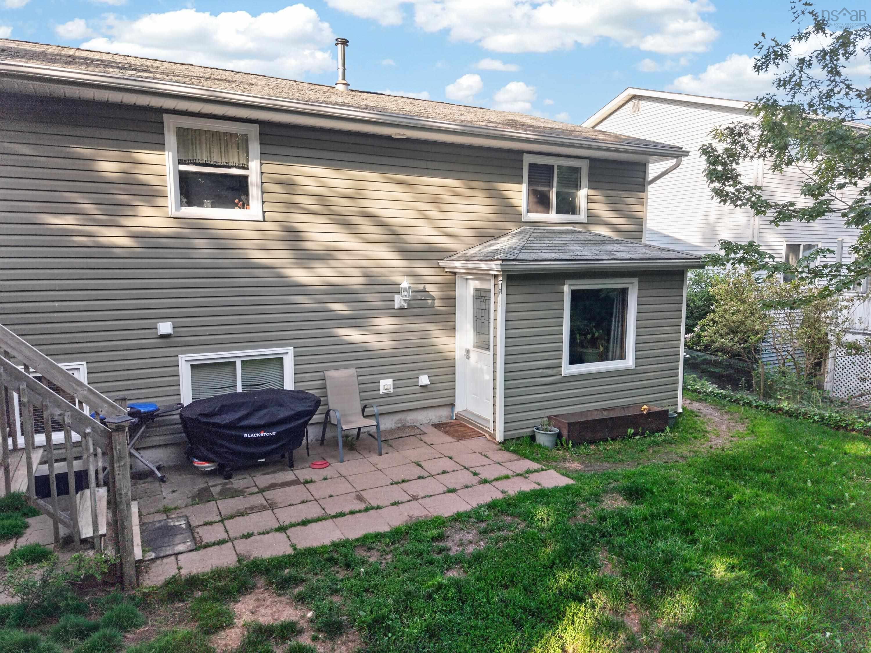 $549,900.00: 2 Randall Street, Dartmouth