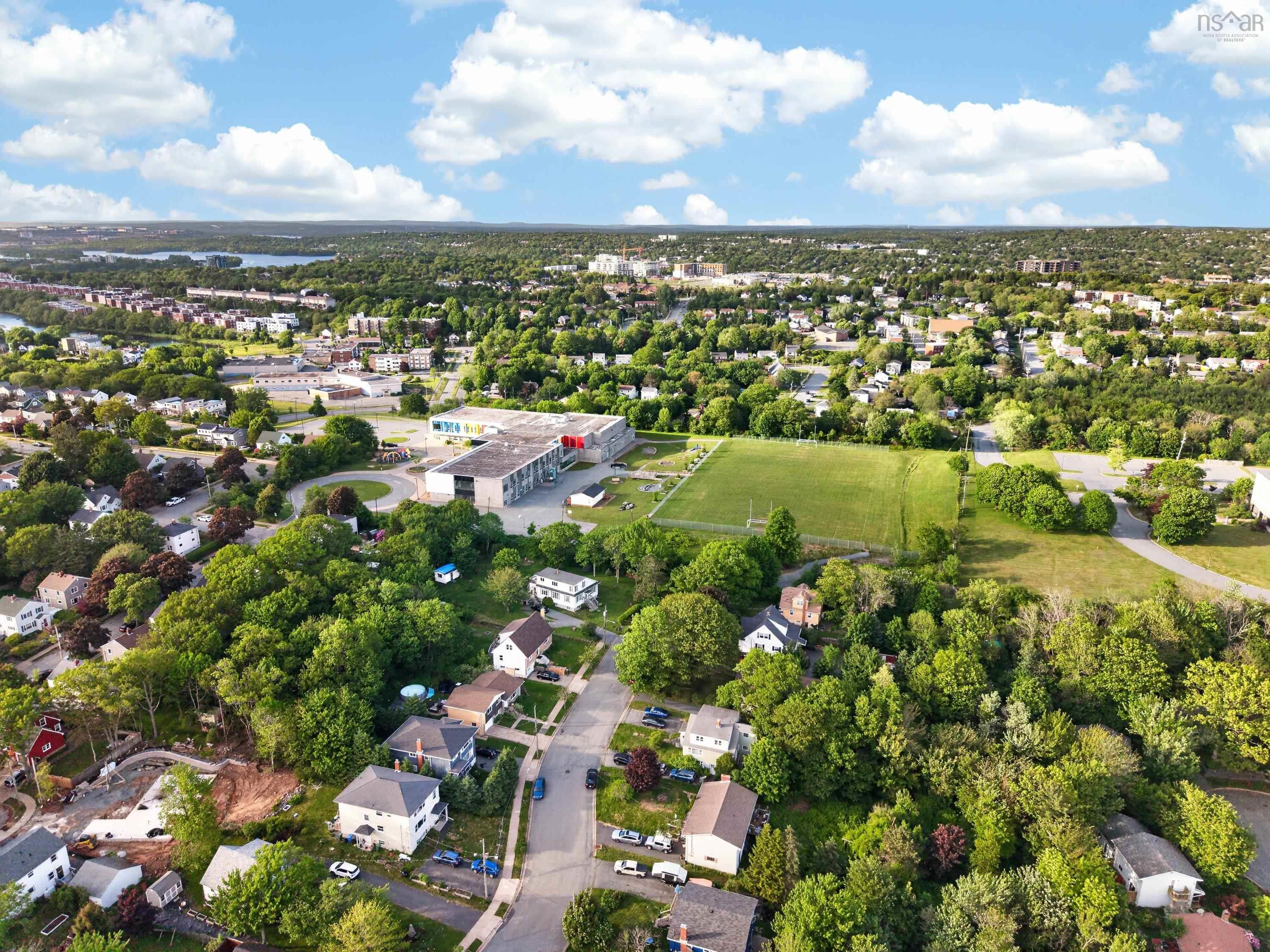 $549,900.00: 2 Randall Street, Dartmouth