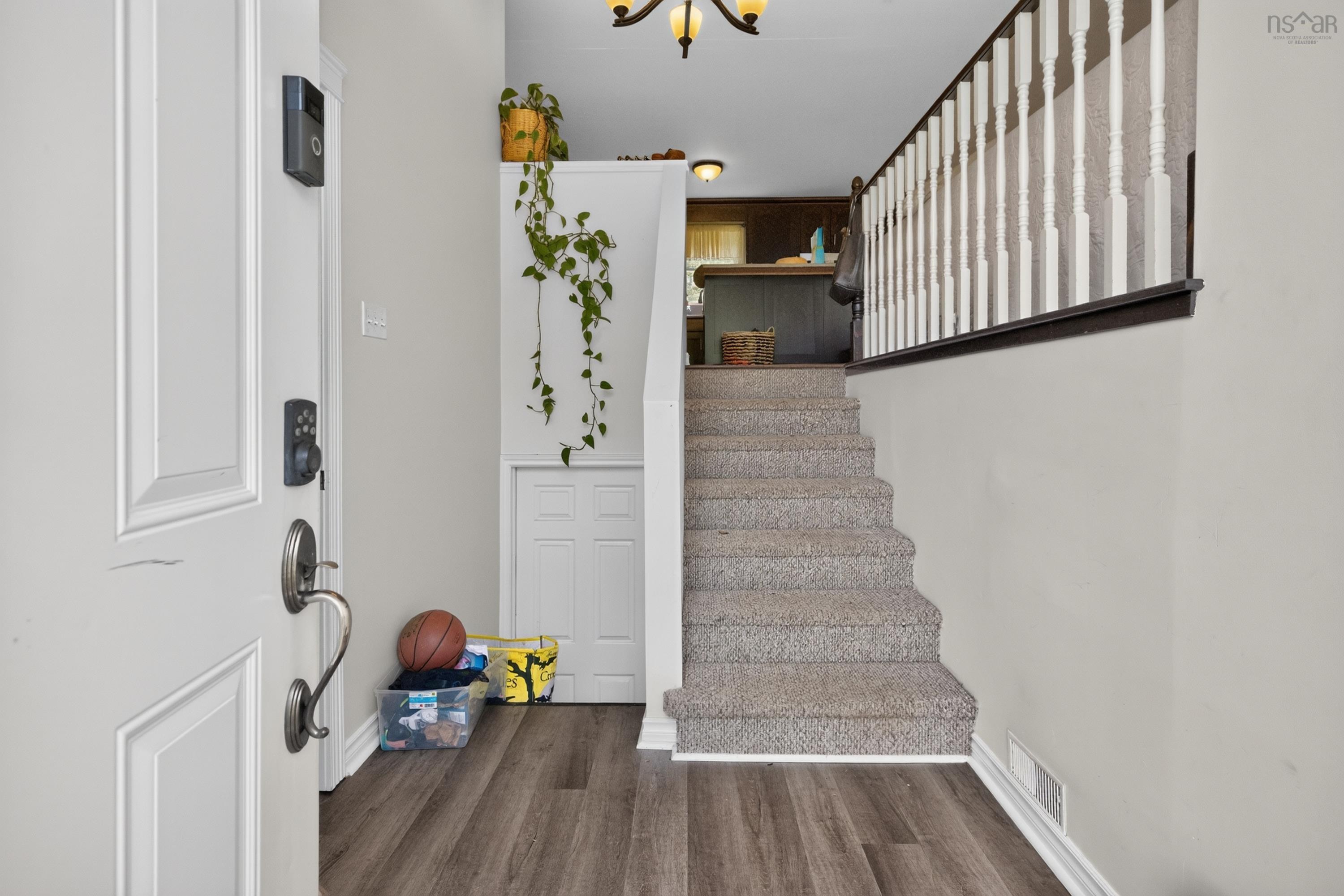 $549,900.00: 2 Randall Street, Dartmouth