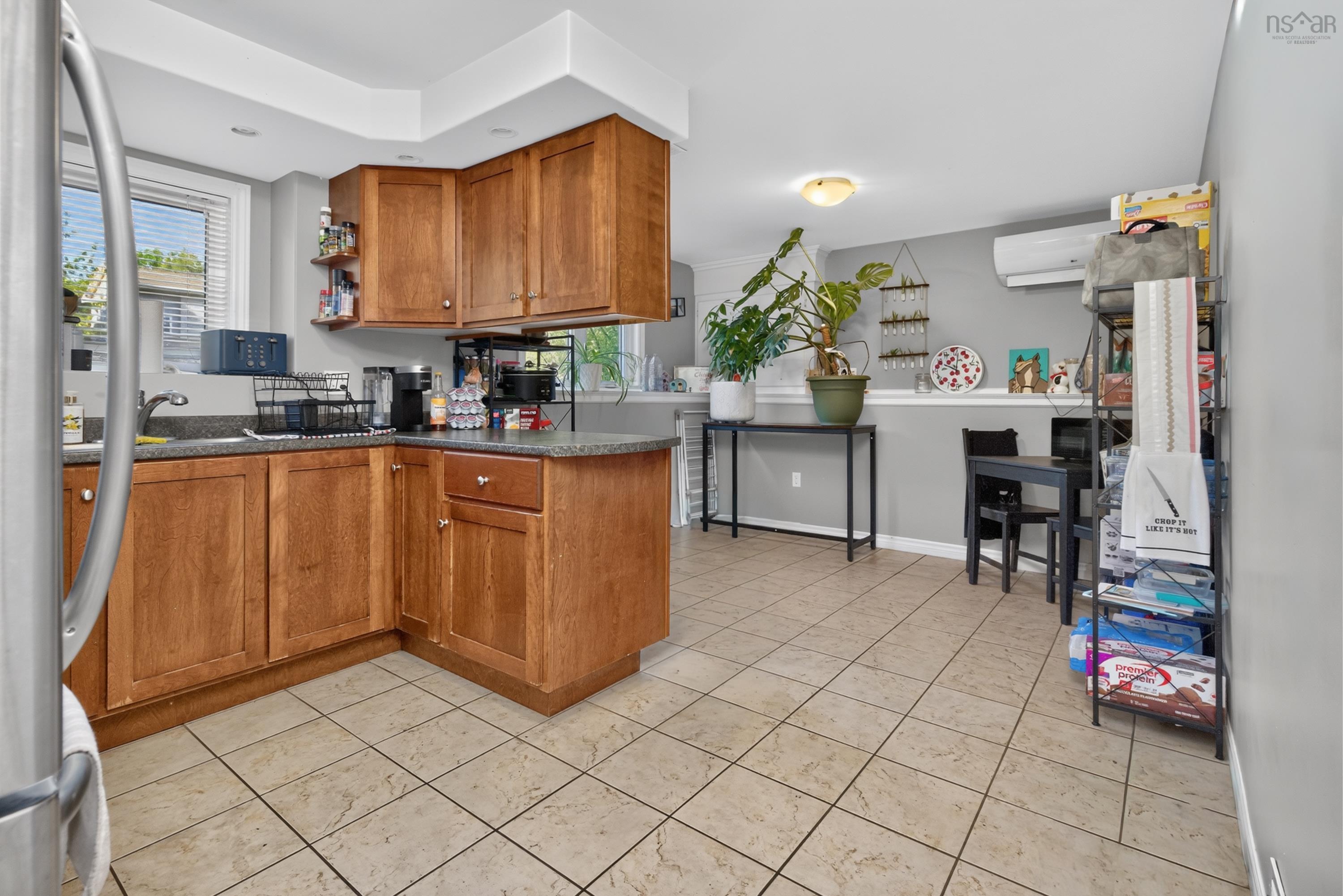 $549,900.00: 2 Randall Street, Dartmouth