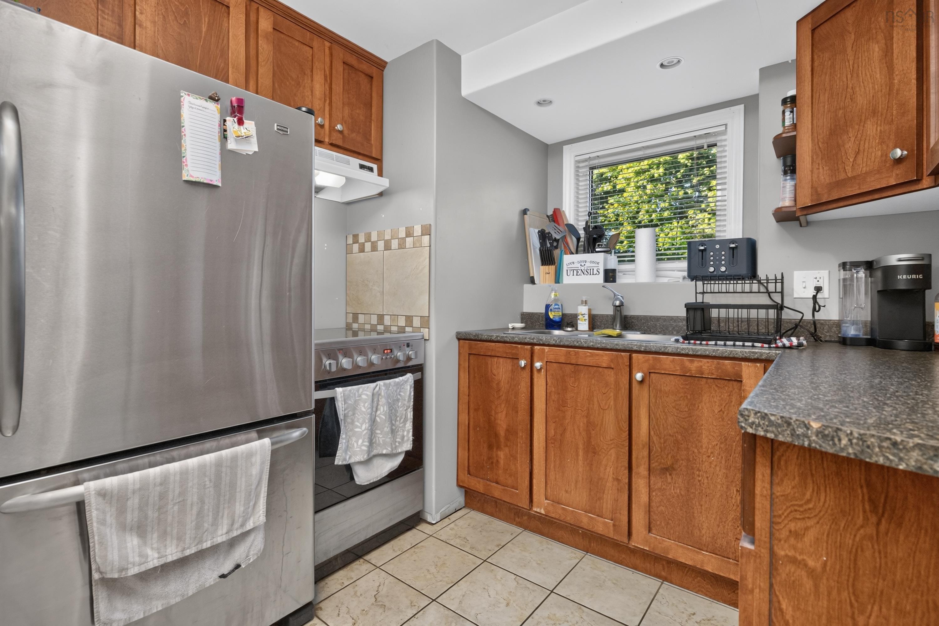 $549,900.00: 2 Randall Street, Dartmouth