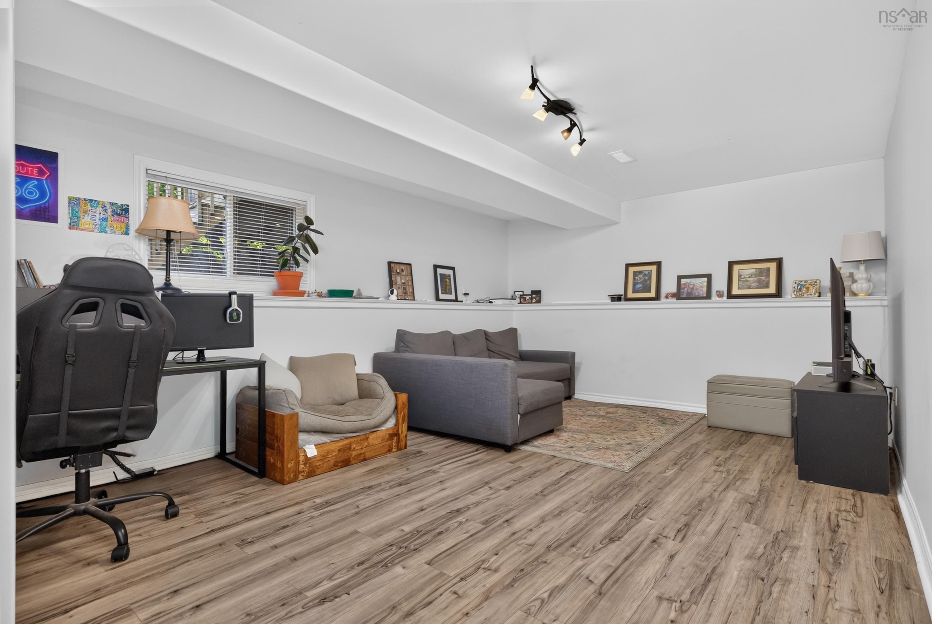 $549,900.00: 2 Randall Street, Dartmouth