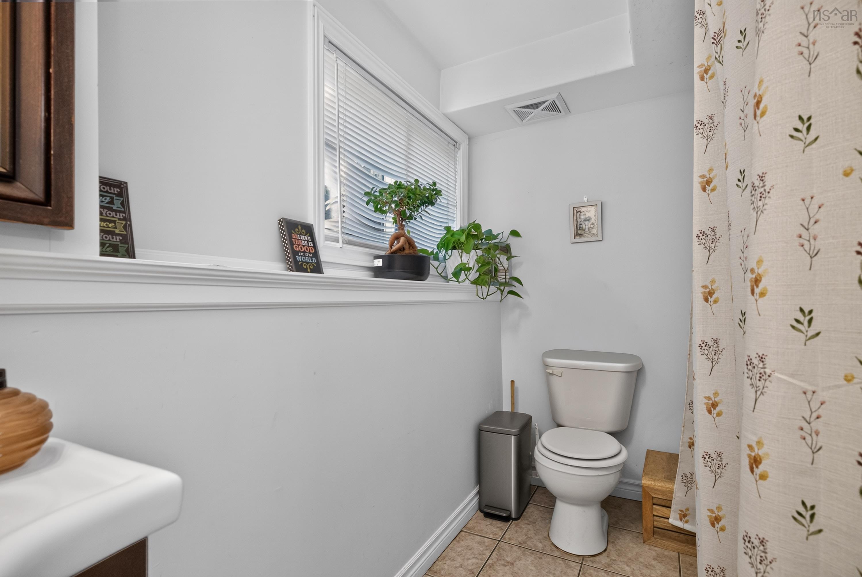 $549,900.00: 2 Randall Street, Dartmouth