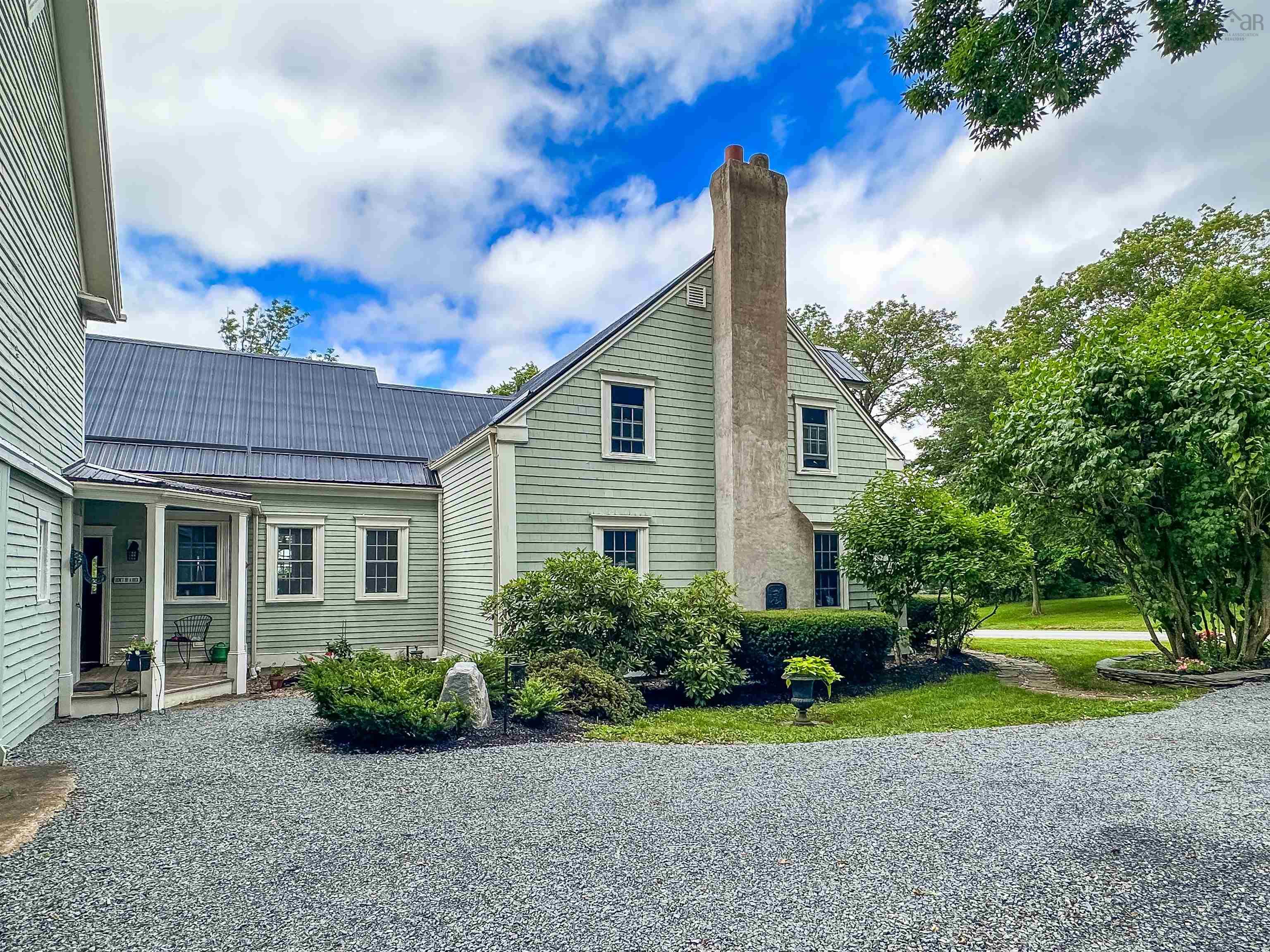 $1,375,000.00: 1999 Grand Pre Road, Grand Pré