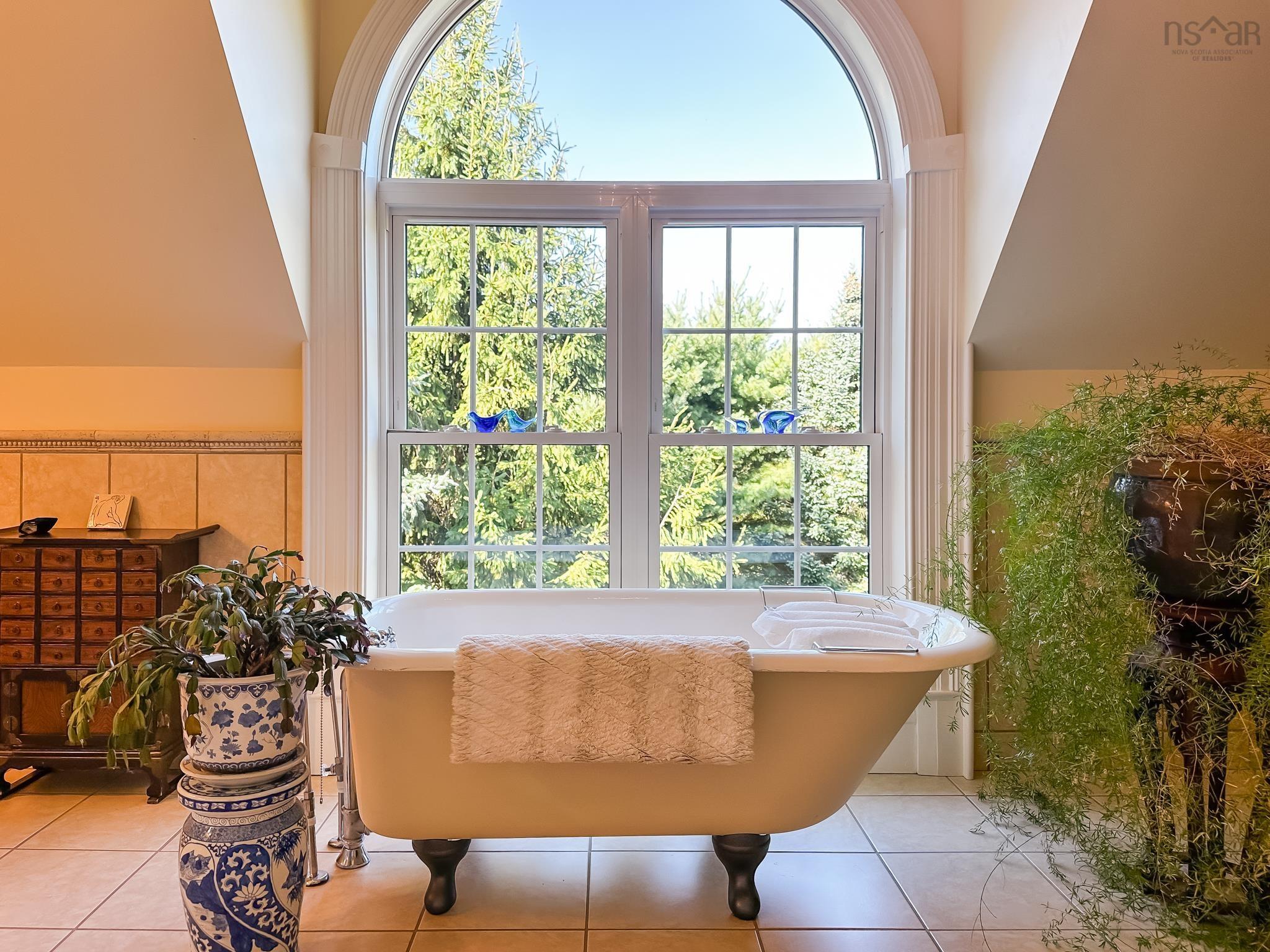 $1,375,000.00: 1999 Grand Pre Road, Grand Pré