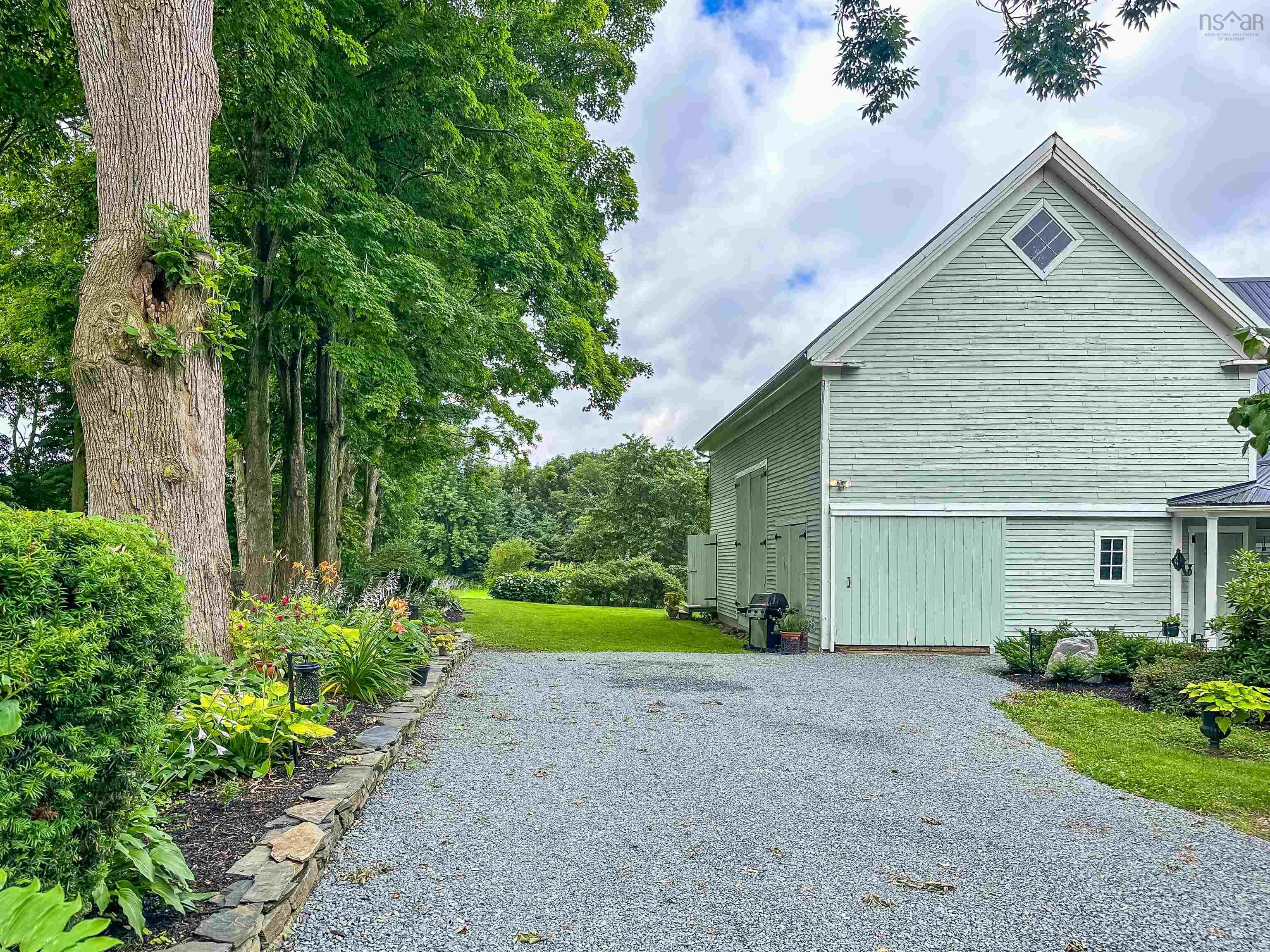 $1,375,000.00: 1999 Grand Pre Road, Grand Pré