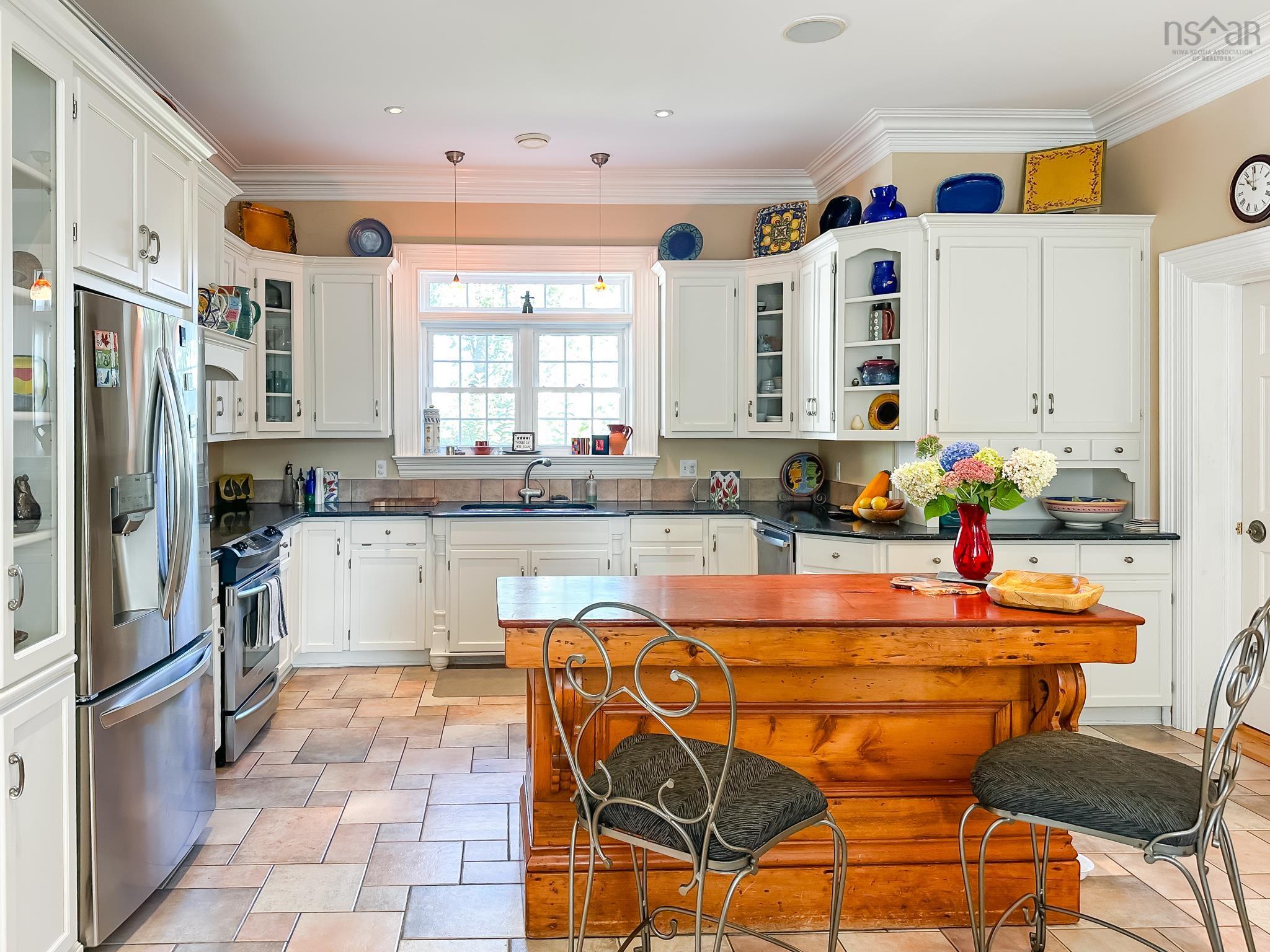 $1,375,000.00: 1999 Grand Pre Road, Grand Pré