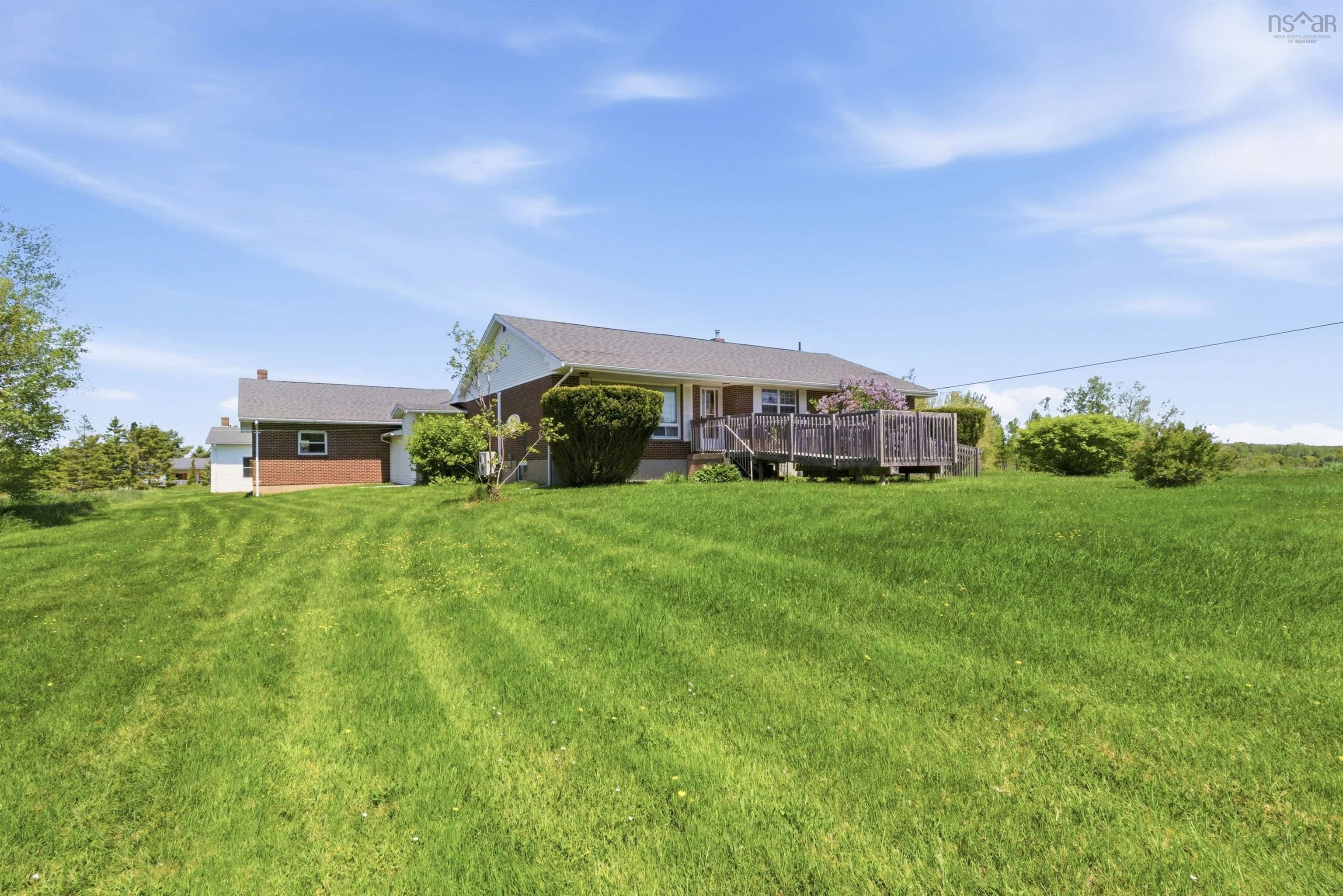 $549,900.00: 21 Hillcrest Lane, Upper Burlington