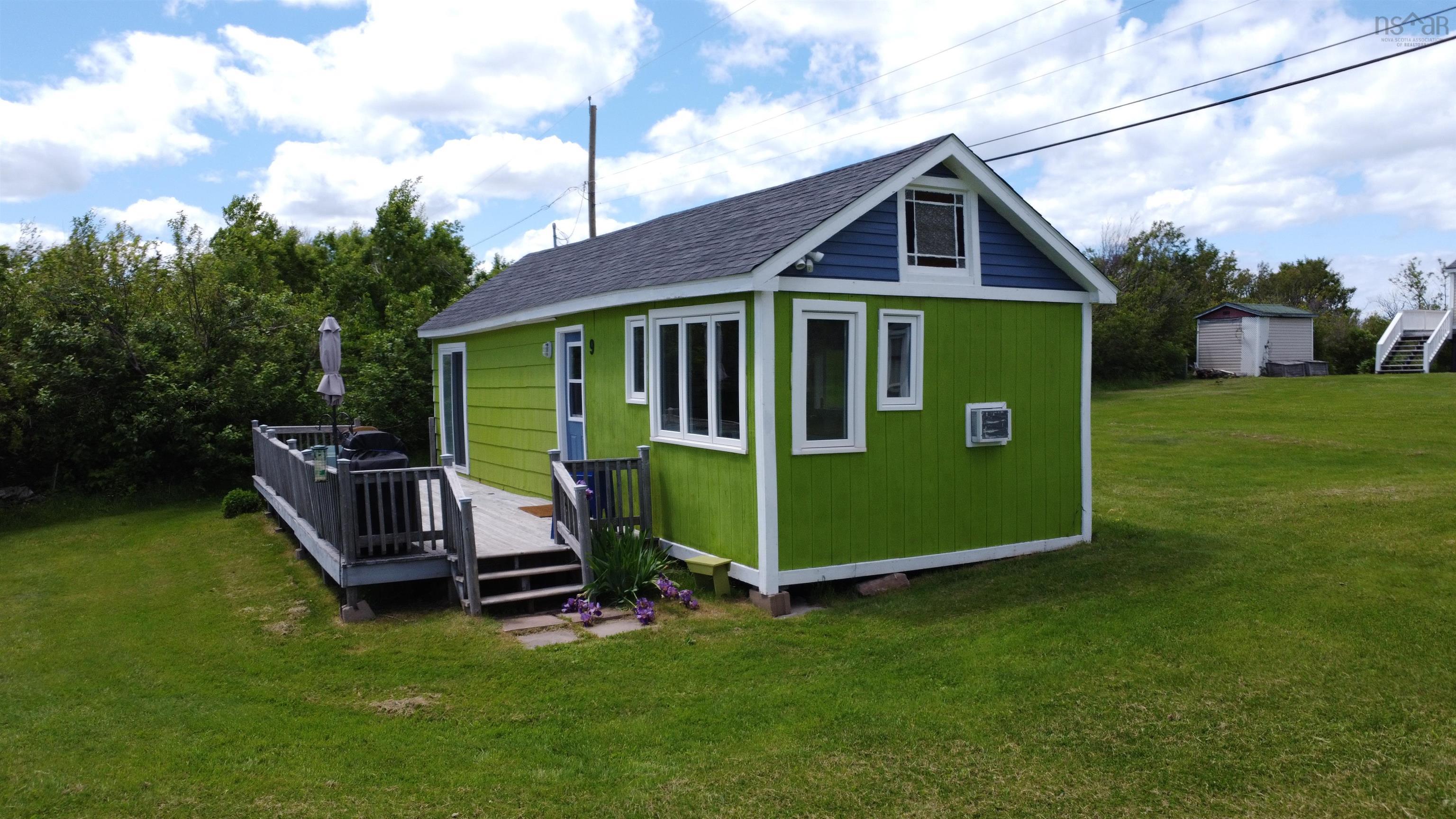 $219,900.00: 9 Memory Lane, Caribou Island