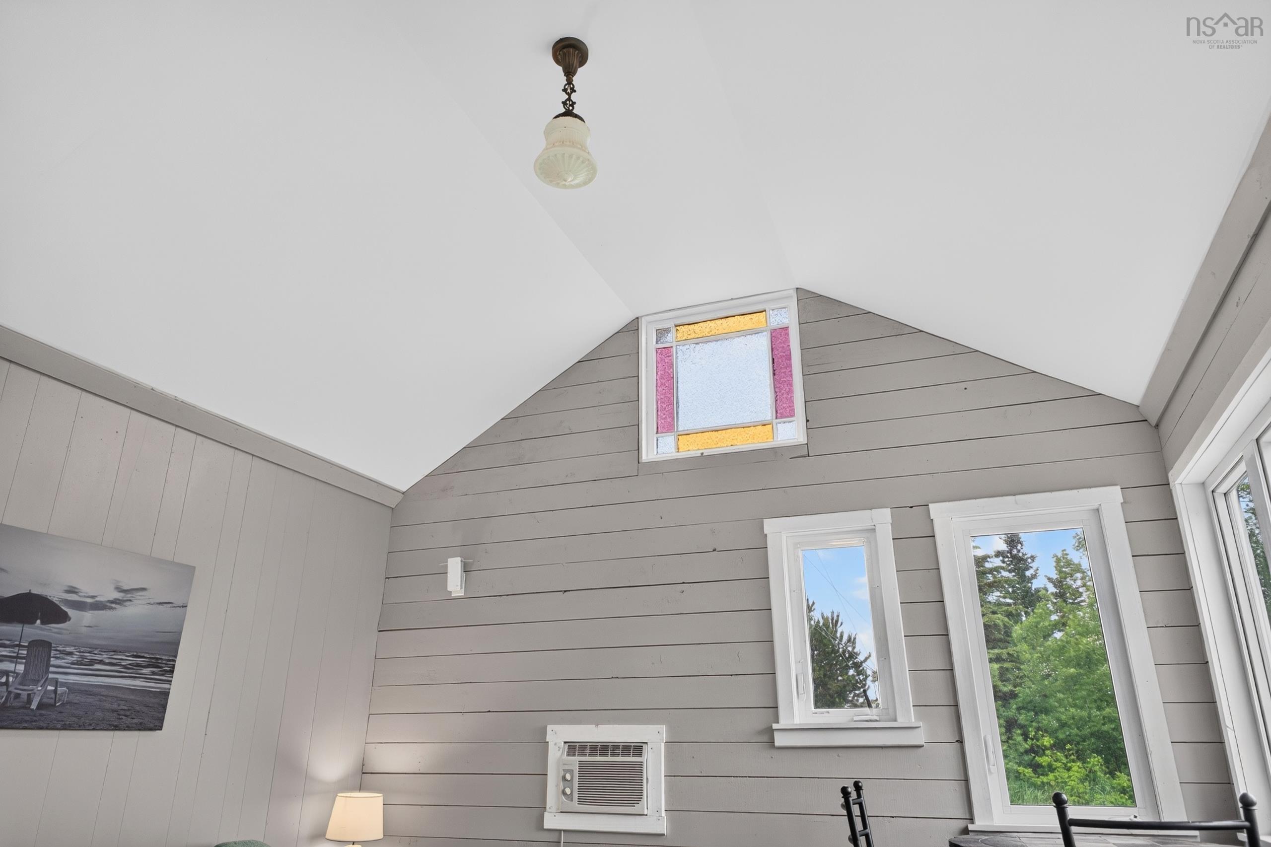 $219,900.00: 9 Memory Lane, Caribou Island