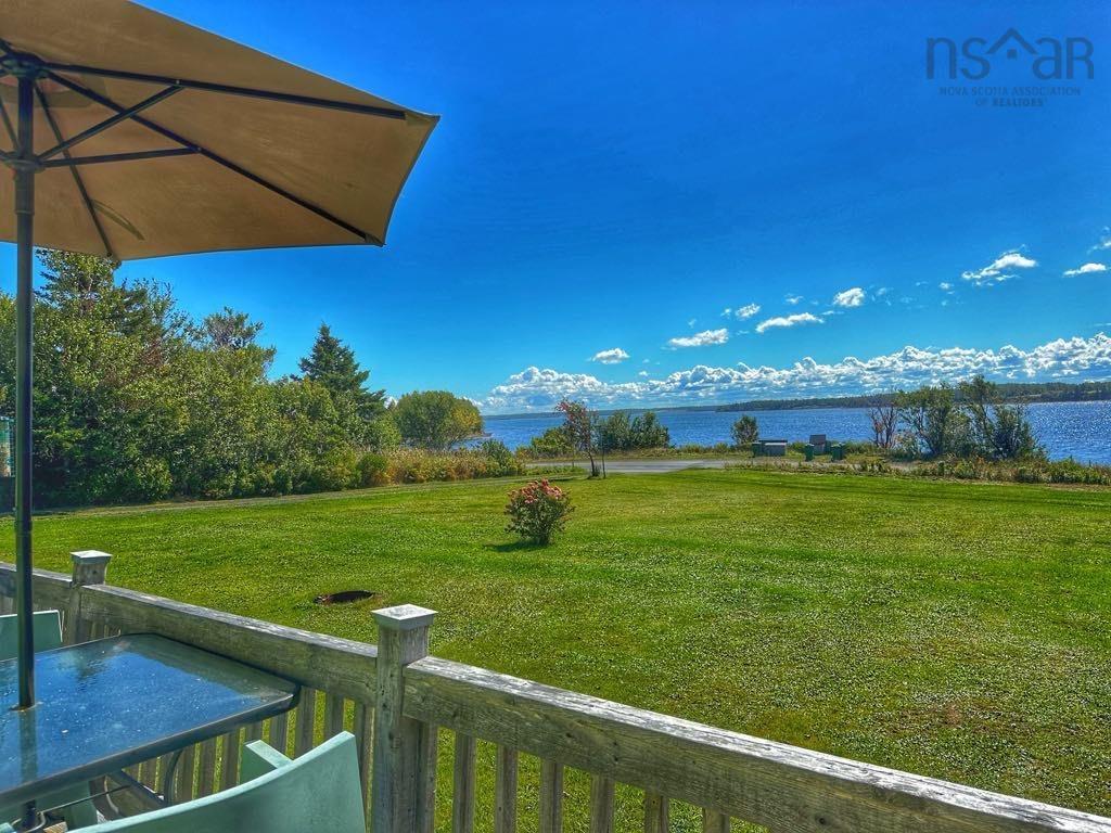 $219,900.00: 9 Memory Lane, Caribou Island