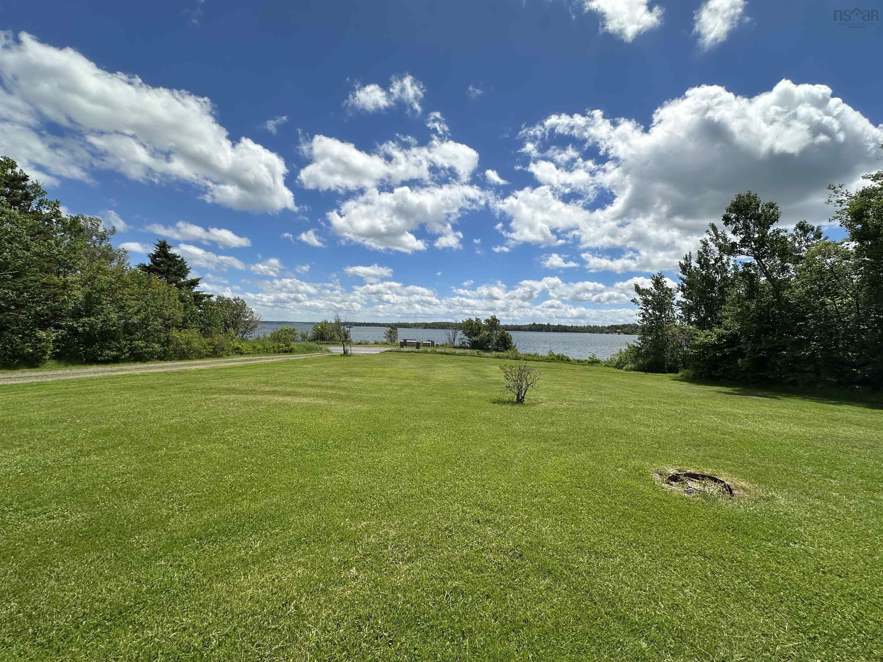 $219,900.00: 9 Memory Lane, Caribou Island
