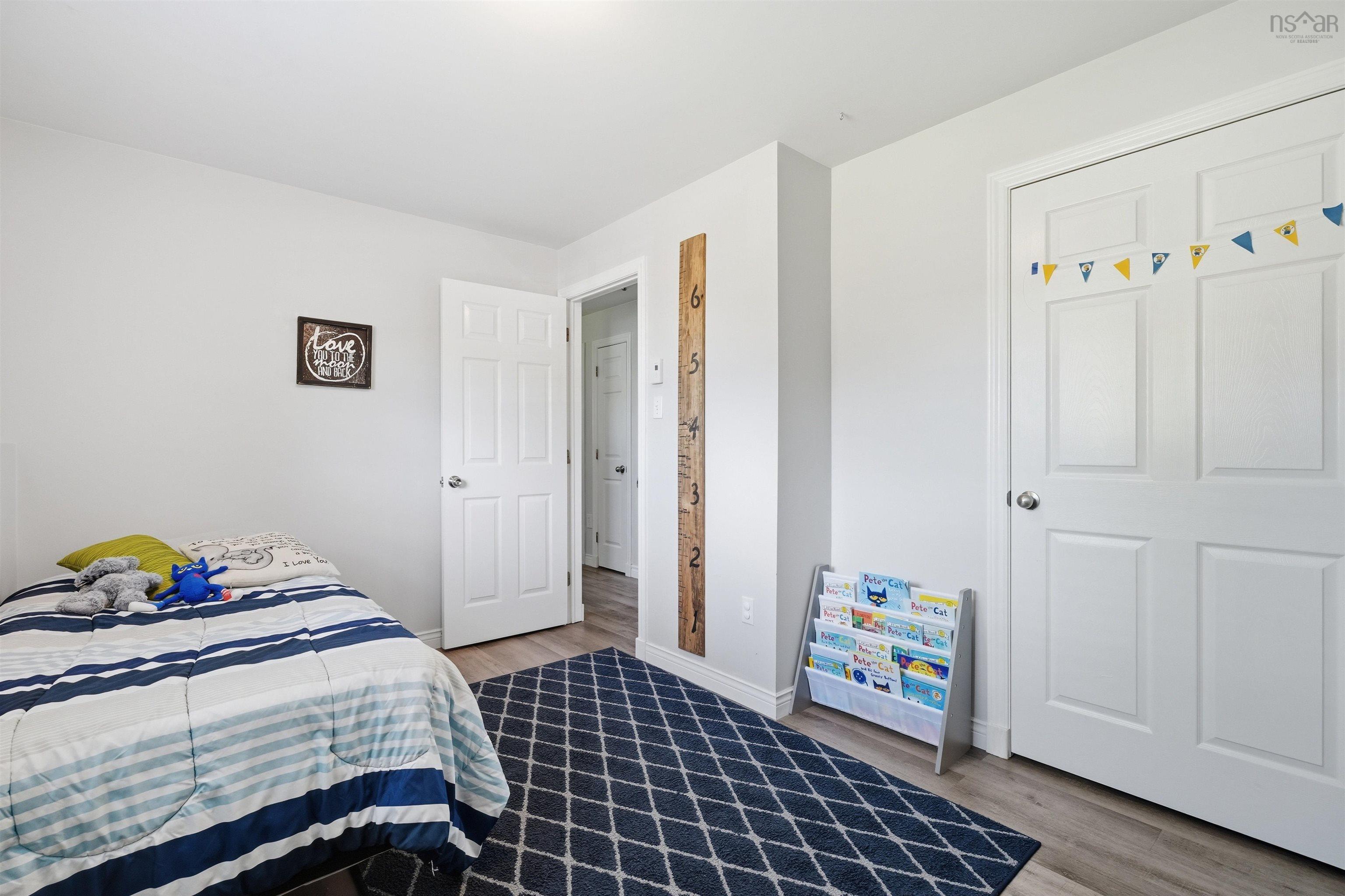 $499,900.00: 360 Highland Avenue, Windsor