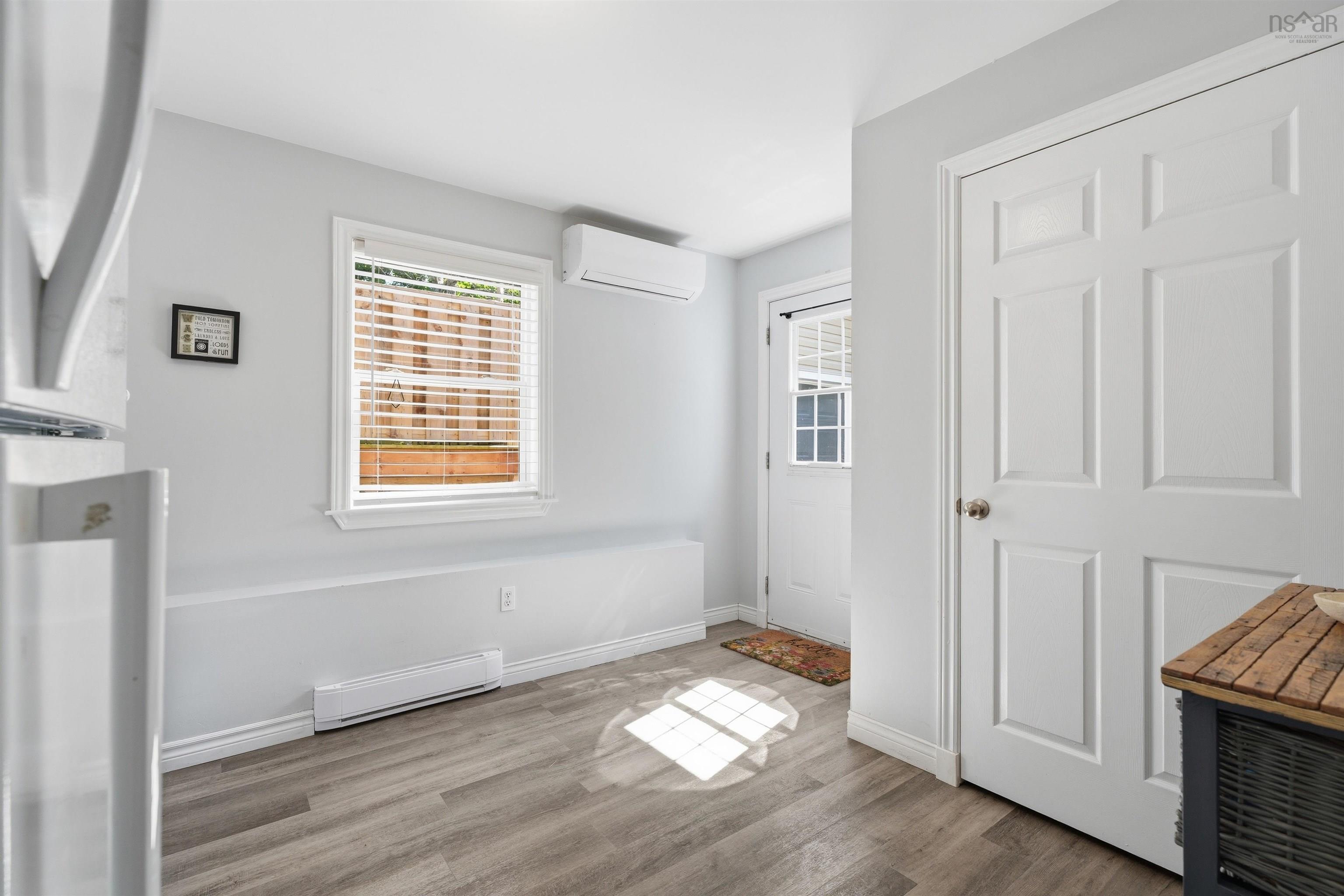 $499,900.00: 360 Highland Avenue, Windsor