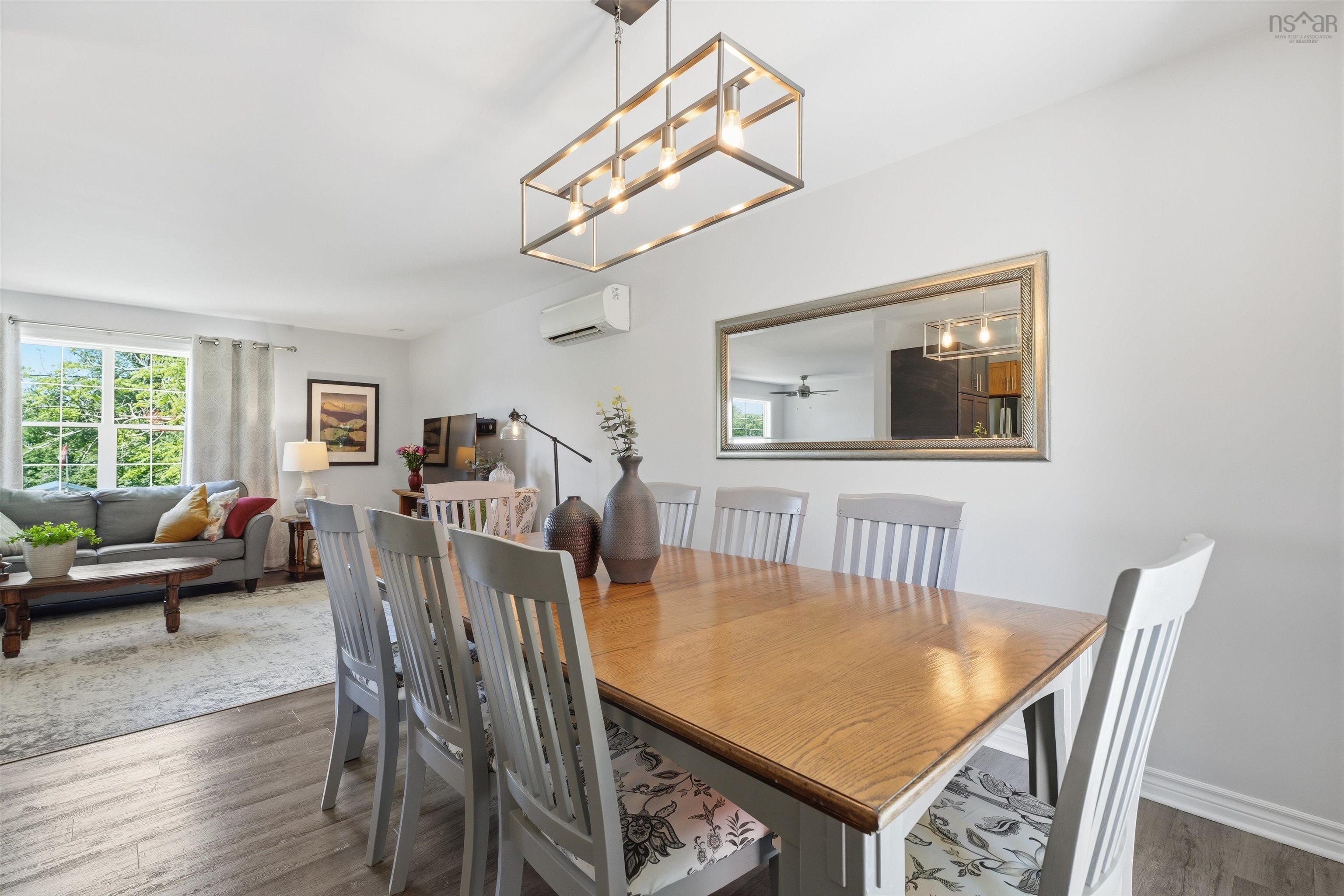 $499,900.00: 360 Highland Avenue, Windsor