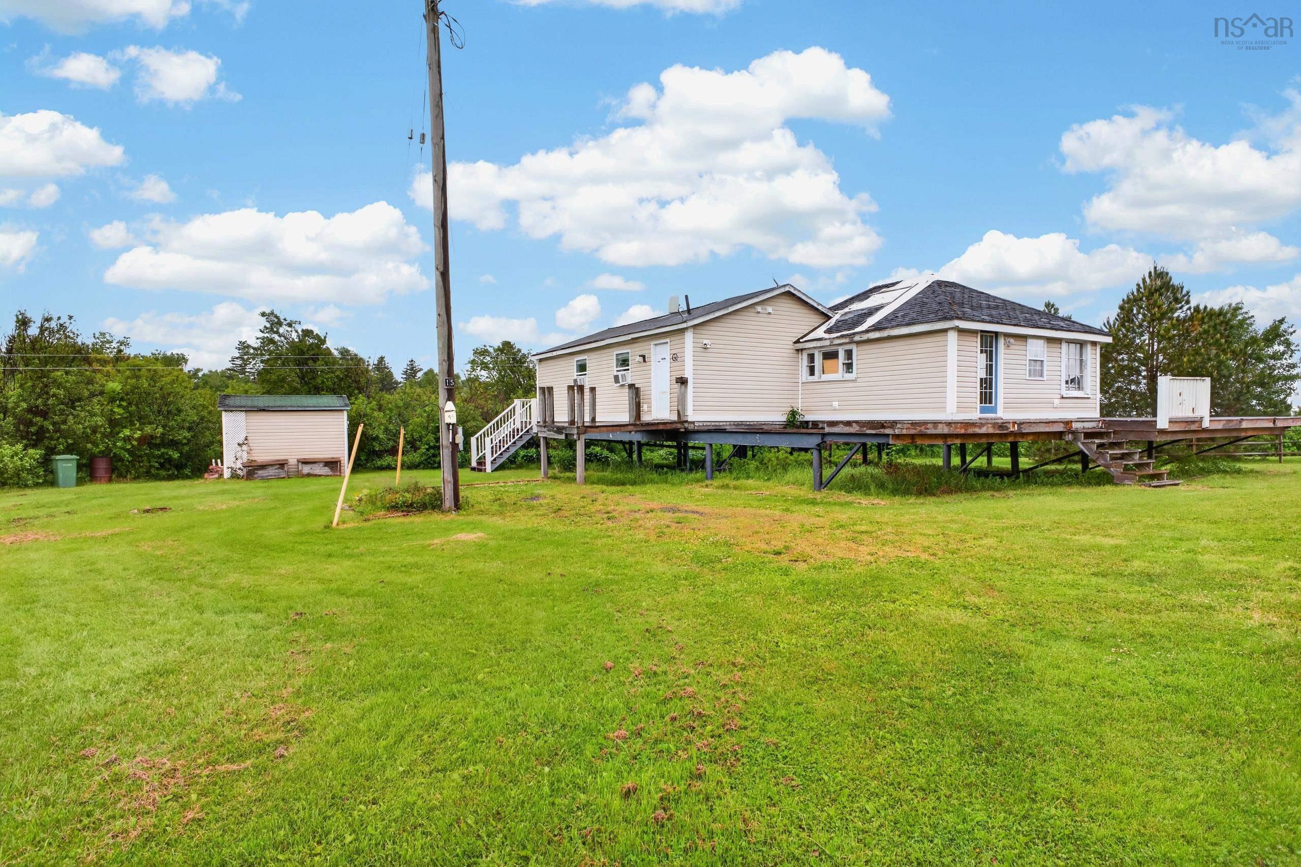 $289,900.00: 15 Memory Lane, Caribou Island