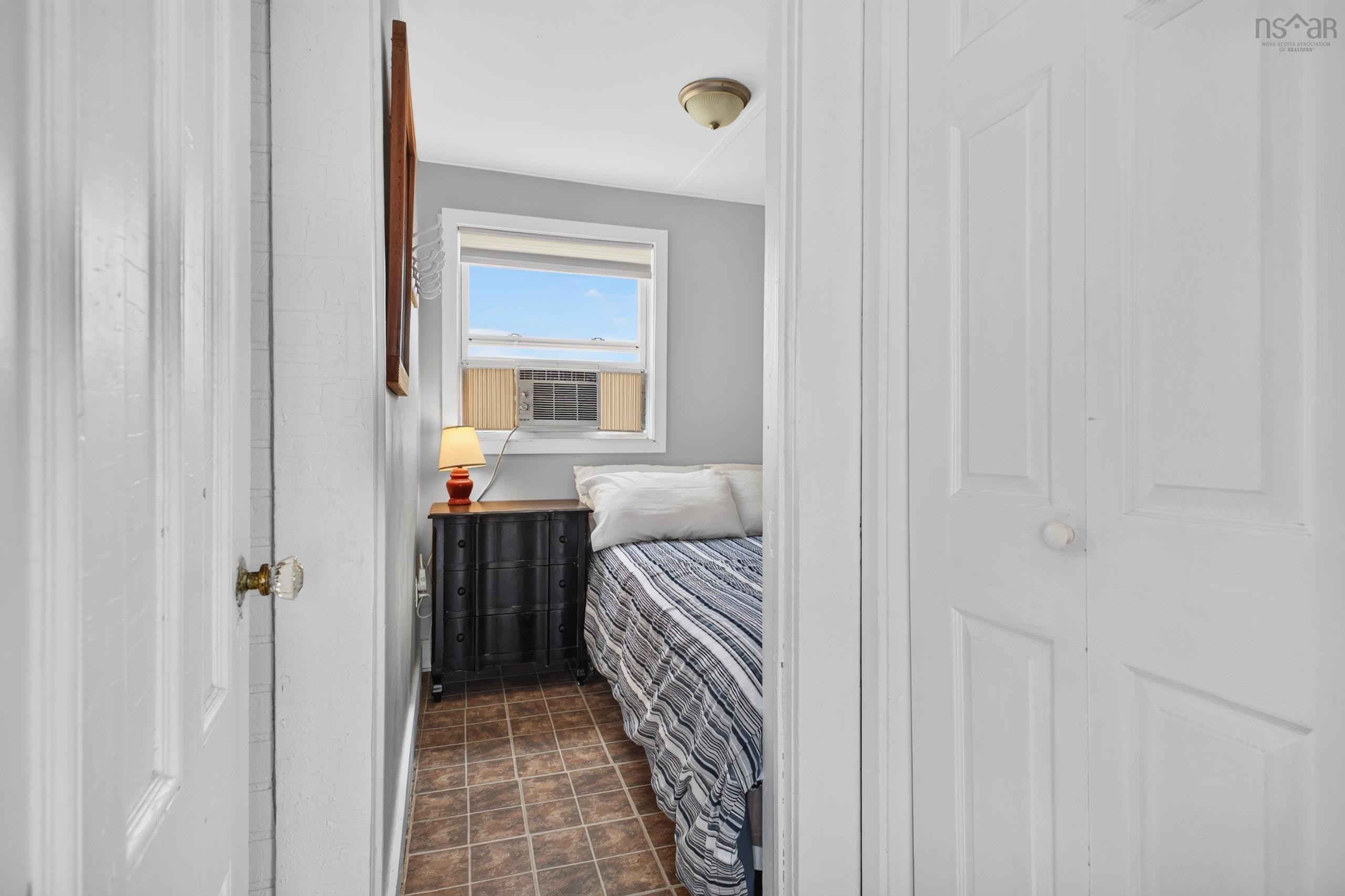 $289,900.00: 15 Memory Lane, Caribou Island