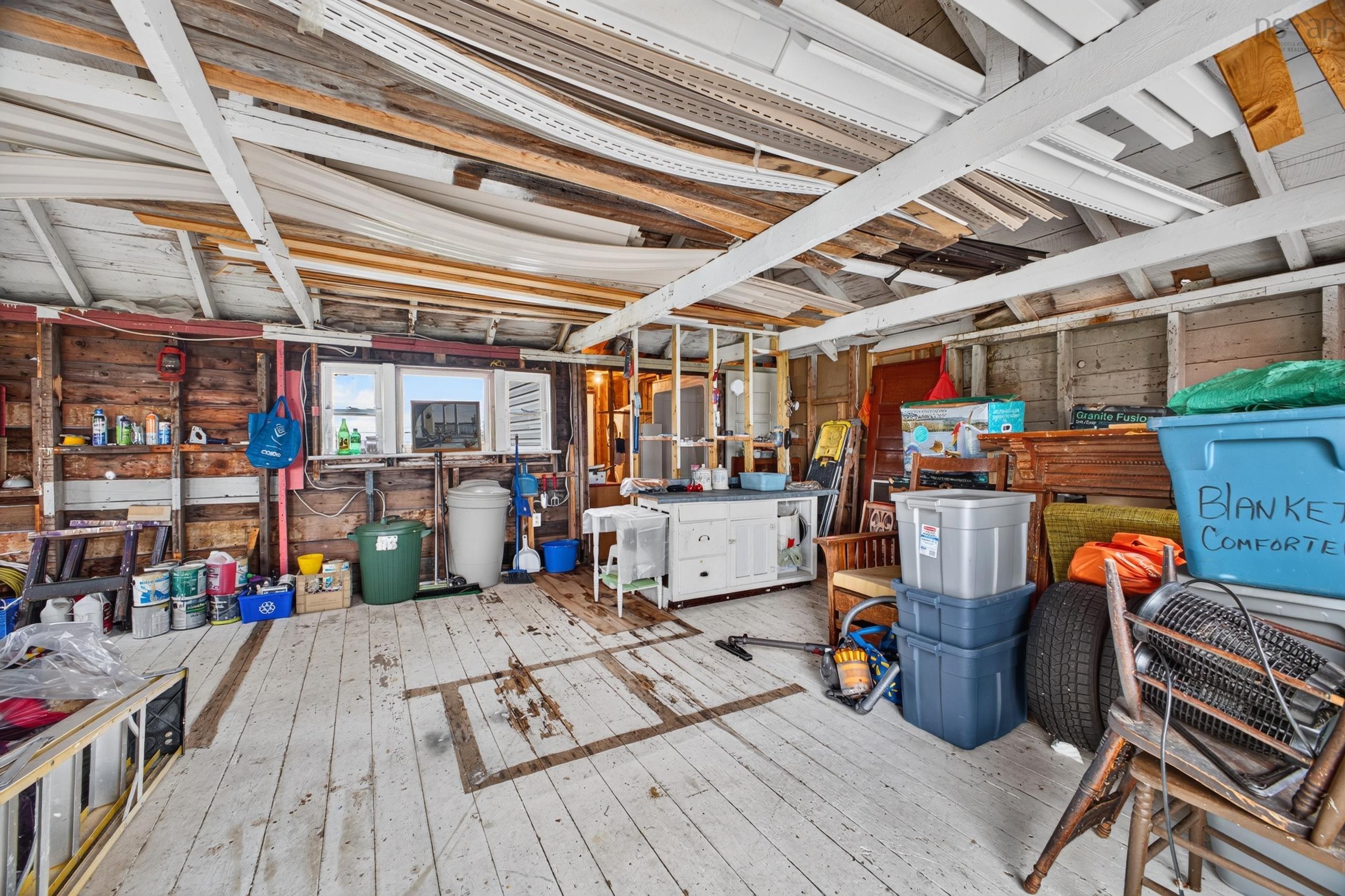 $289,900.00: 15 Memory Lane, Caribou Island