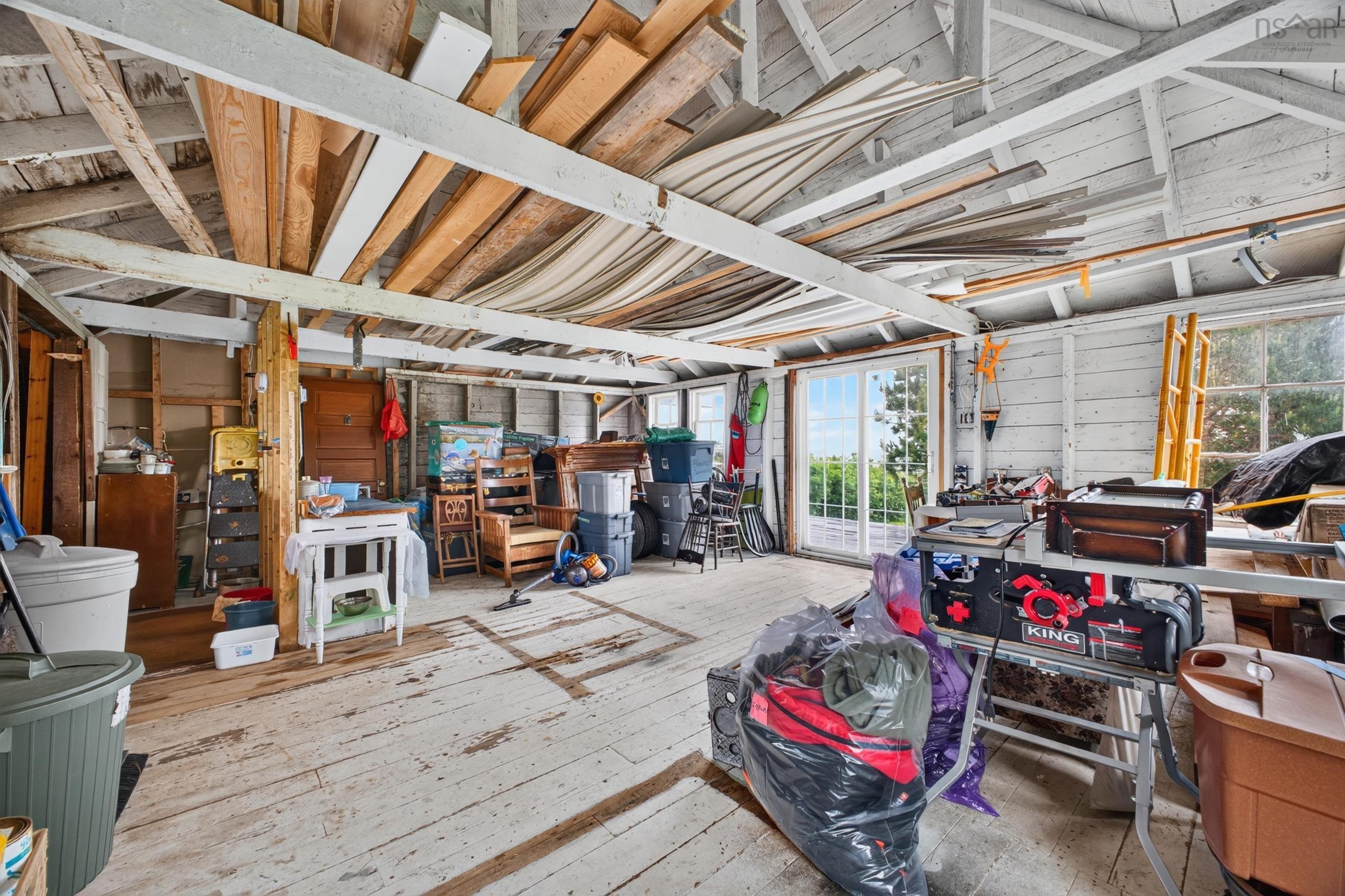 $289,900.00: 15 Memory Lane, Caribou Island