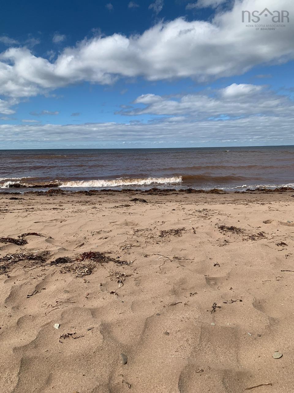 $289,900.00: 15 Memory Lane, Caribou Island