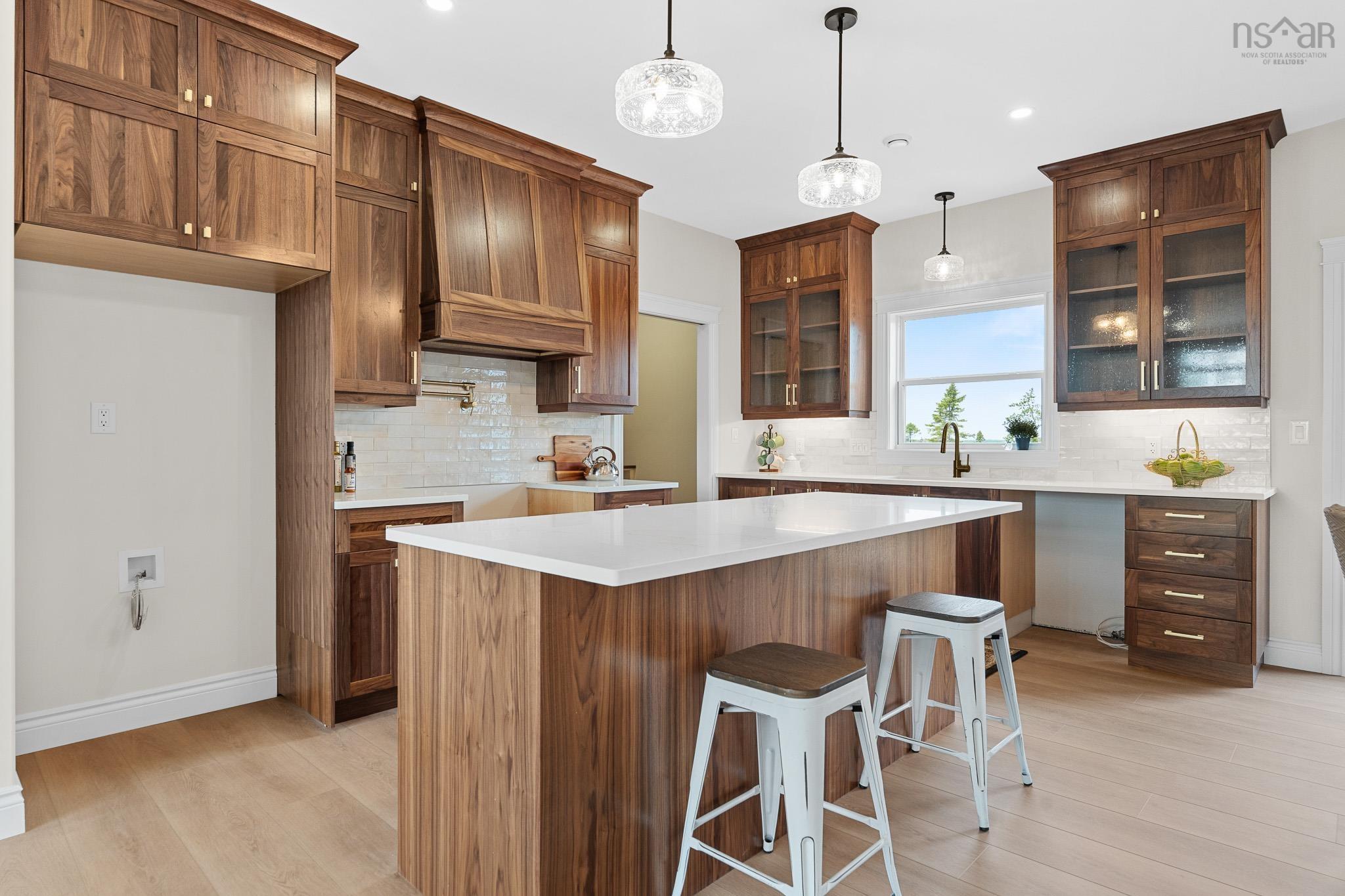 $1,199,000.00: 1097 Fleetwood Drive, Fall River