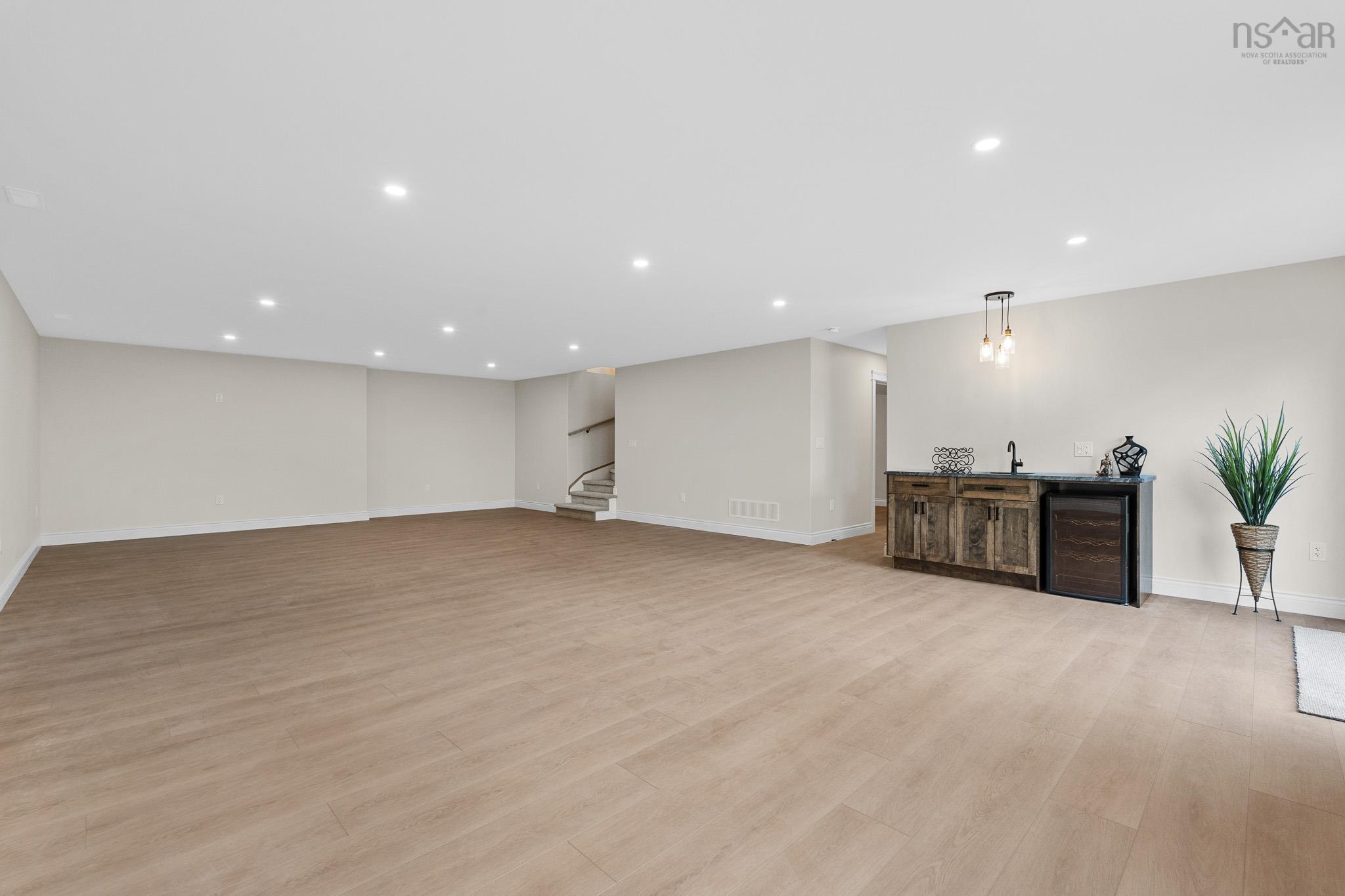 $1,199,000.00: 1097 Fleetwood Drive, Fall River