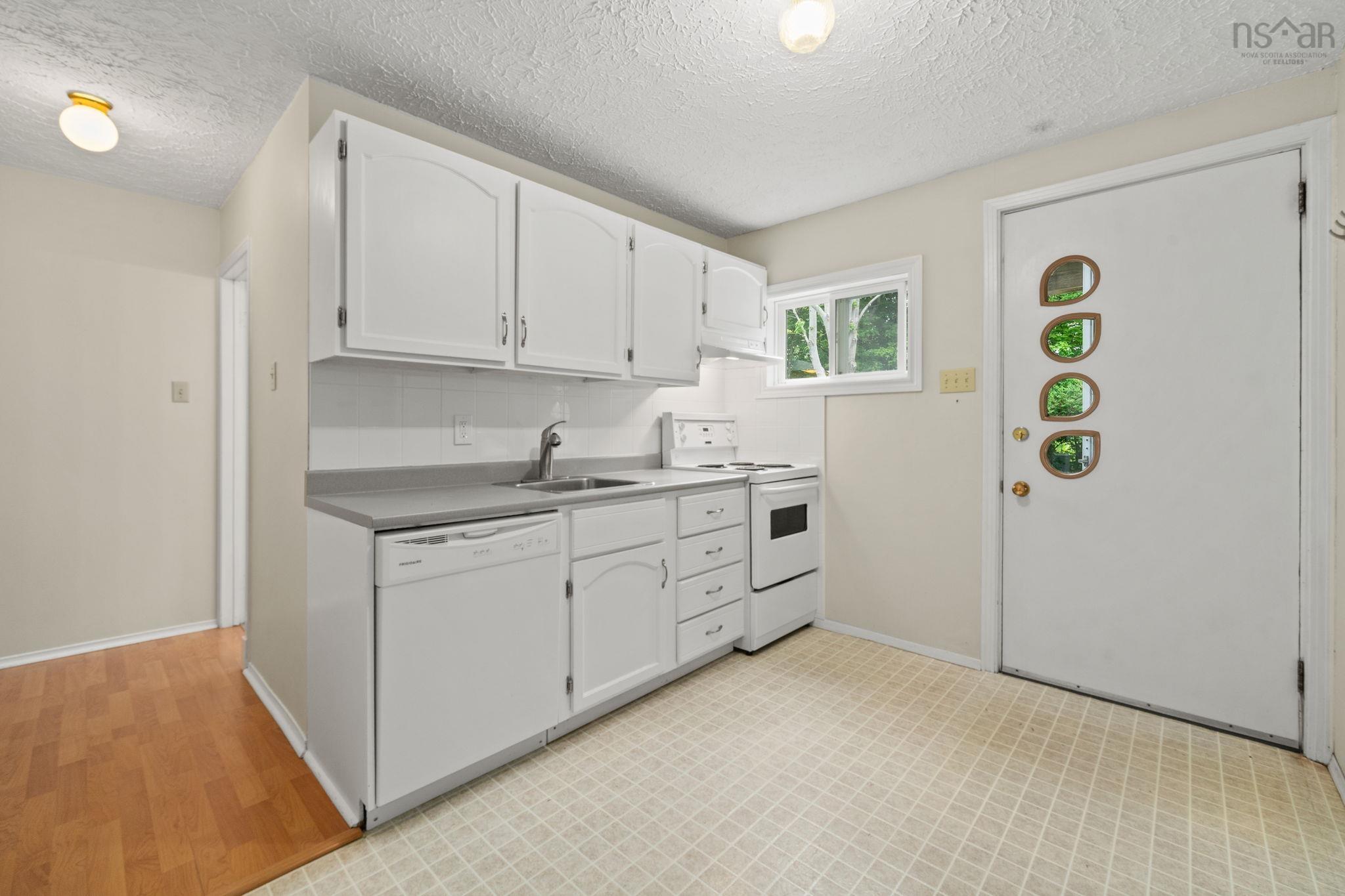 $639,900.00: 15 Idlewylde Road, Halifax