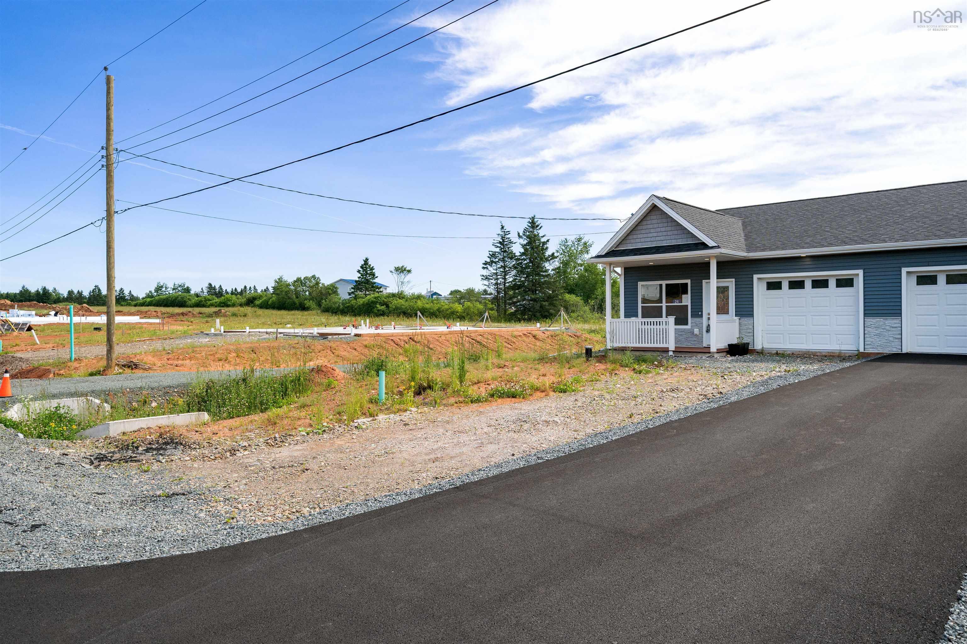 $349,900.00: 24 SUMMER HILL Place, Upper Onslow