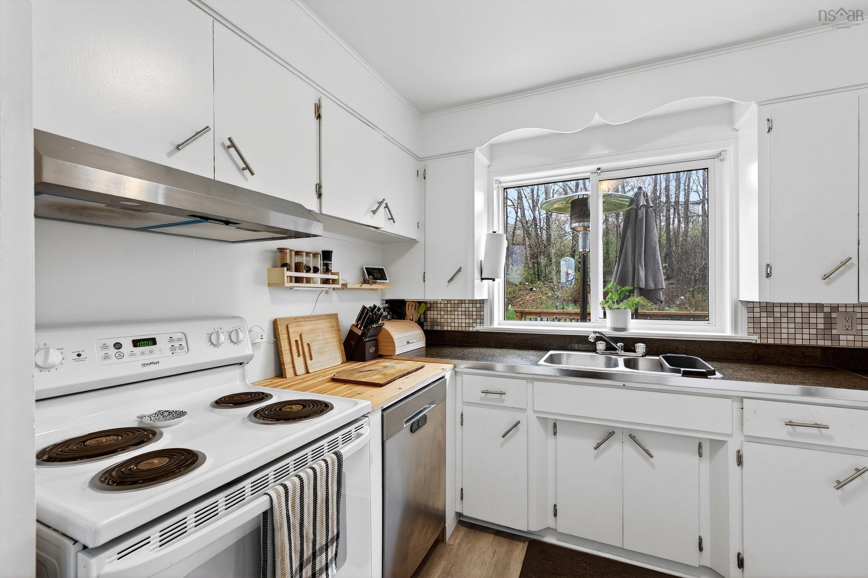 $399,900.00: 212 Roleika Drive, Dartmouth
