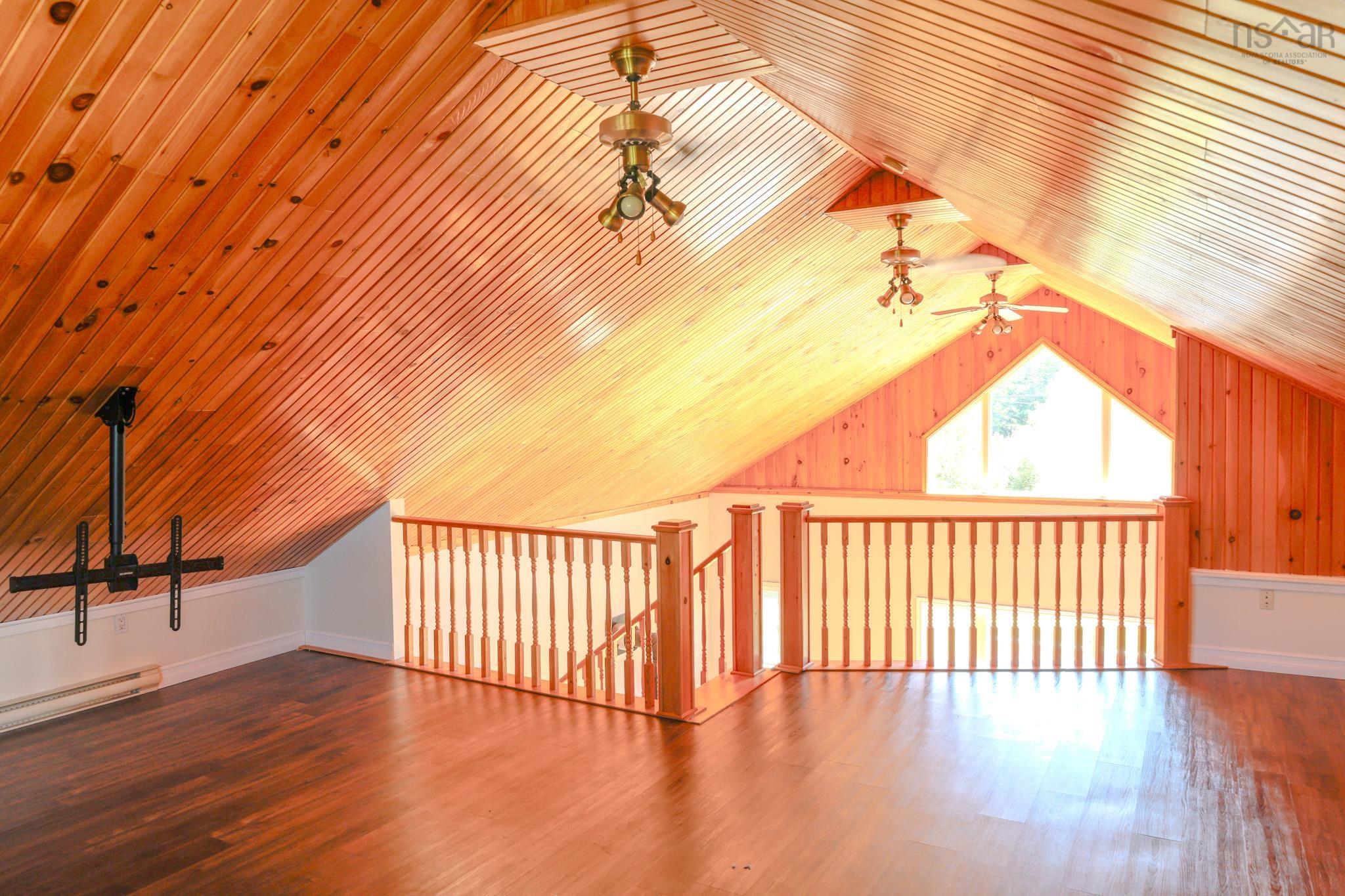 $310,000.00: 12 Clam Point Road, Clam Point