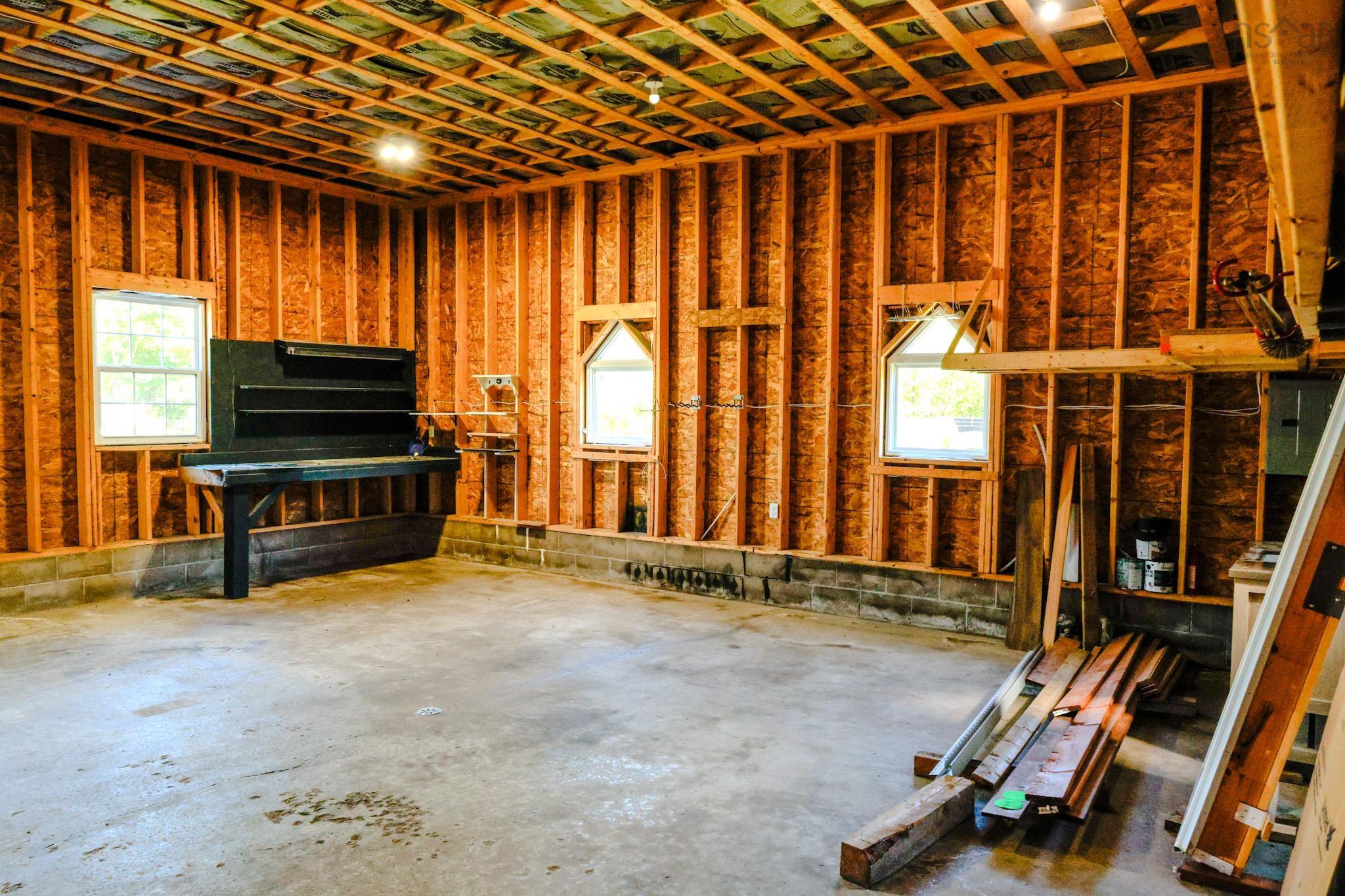 $310,000.00: 12 Clam Point Road, Clam Point