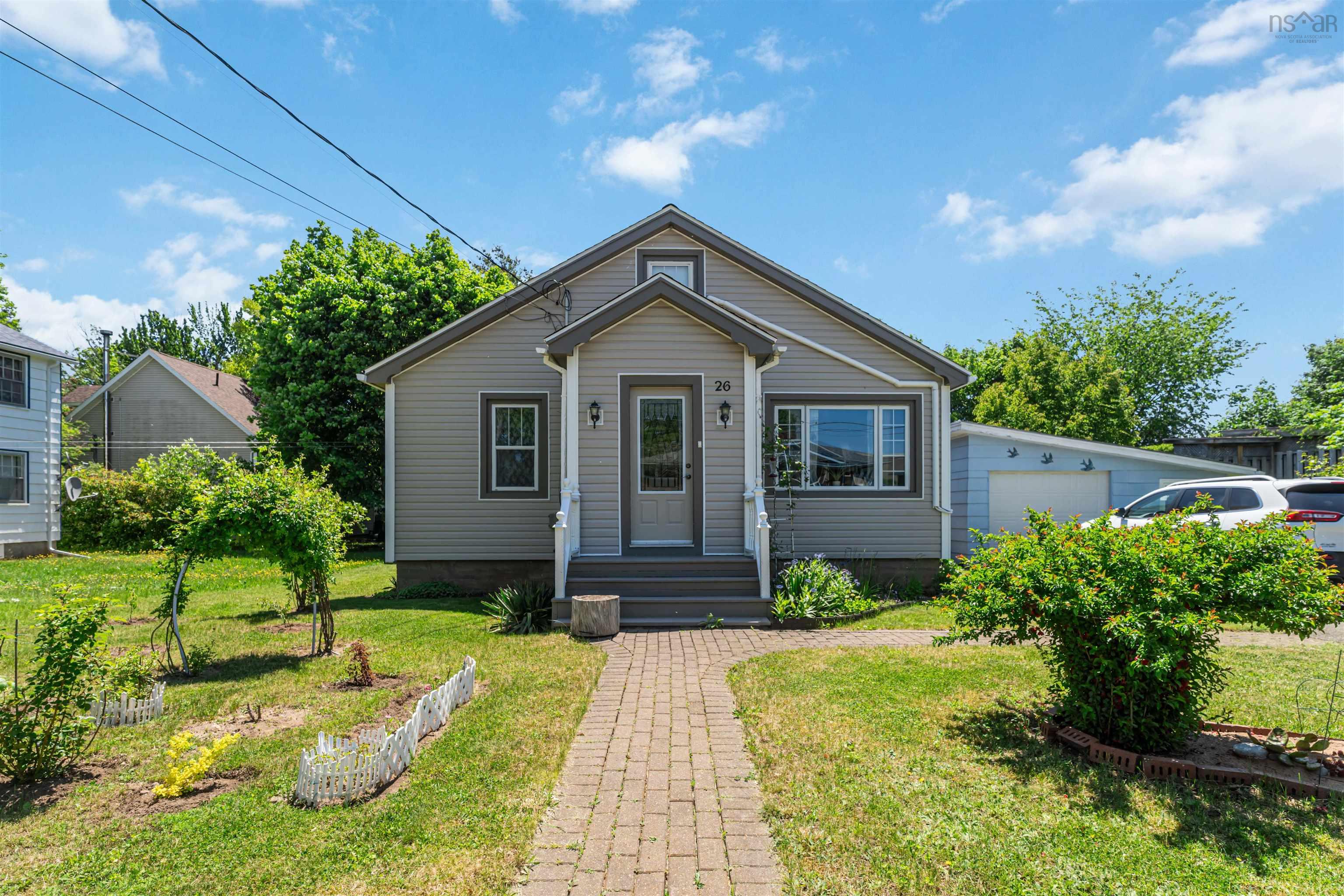 $375,000.00: 26 Spring Garden Rd Middleton, NS, Middleton