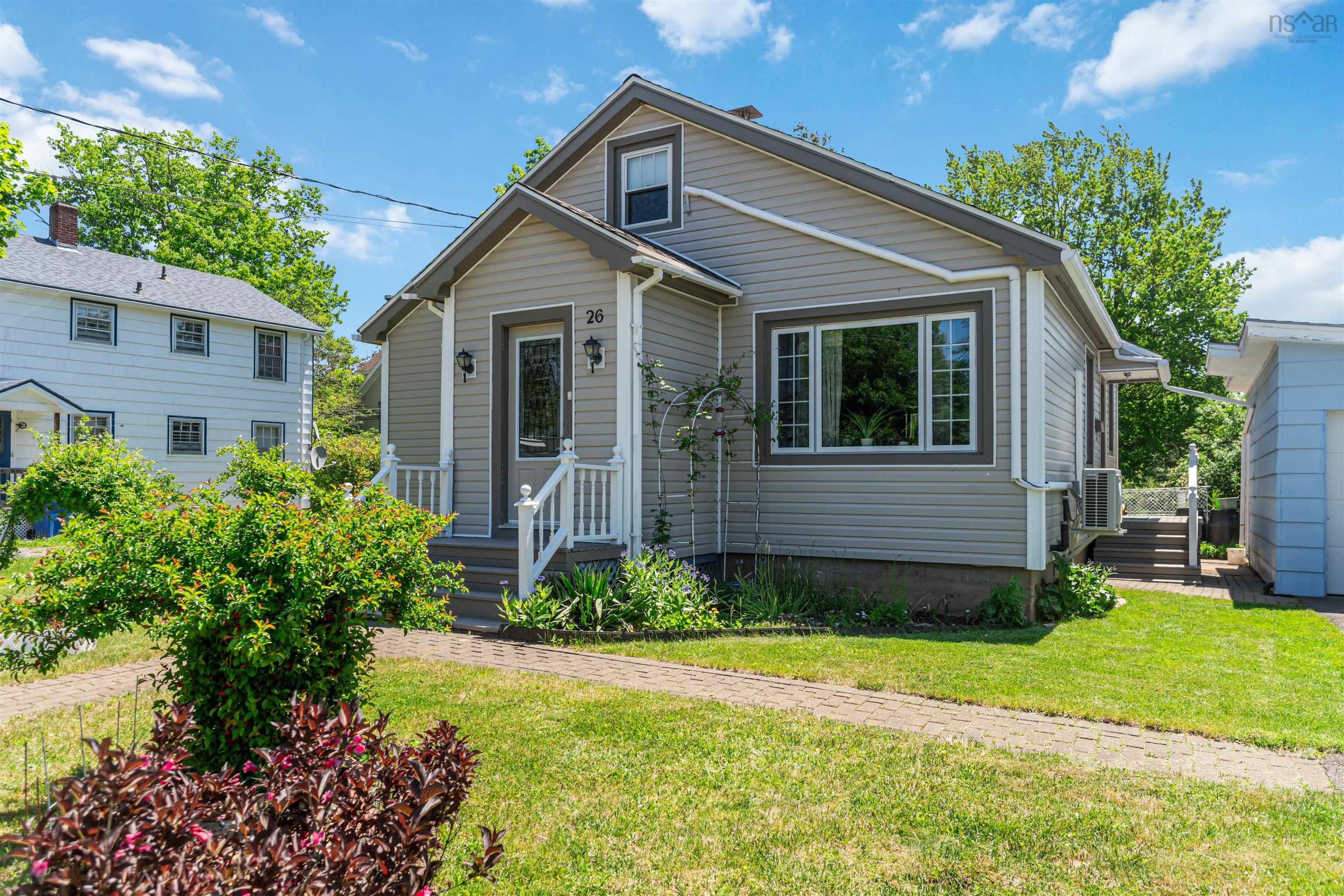 $375,000.00: 26 Spring Garden Rd Middleton, NS, Middleton