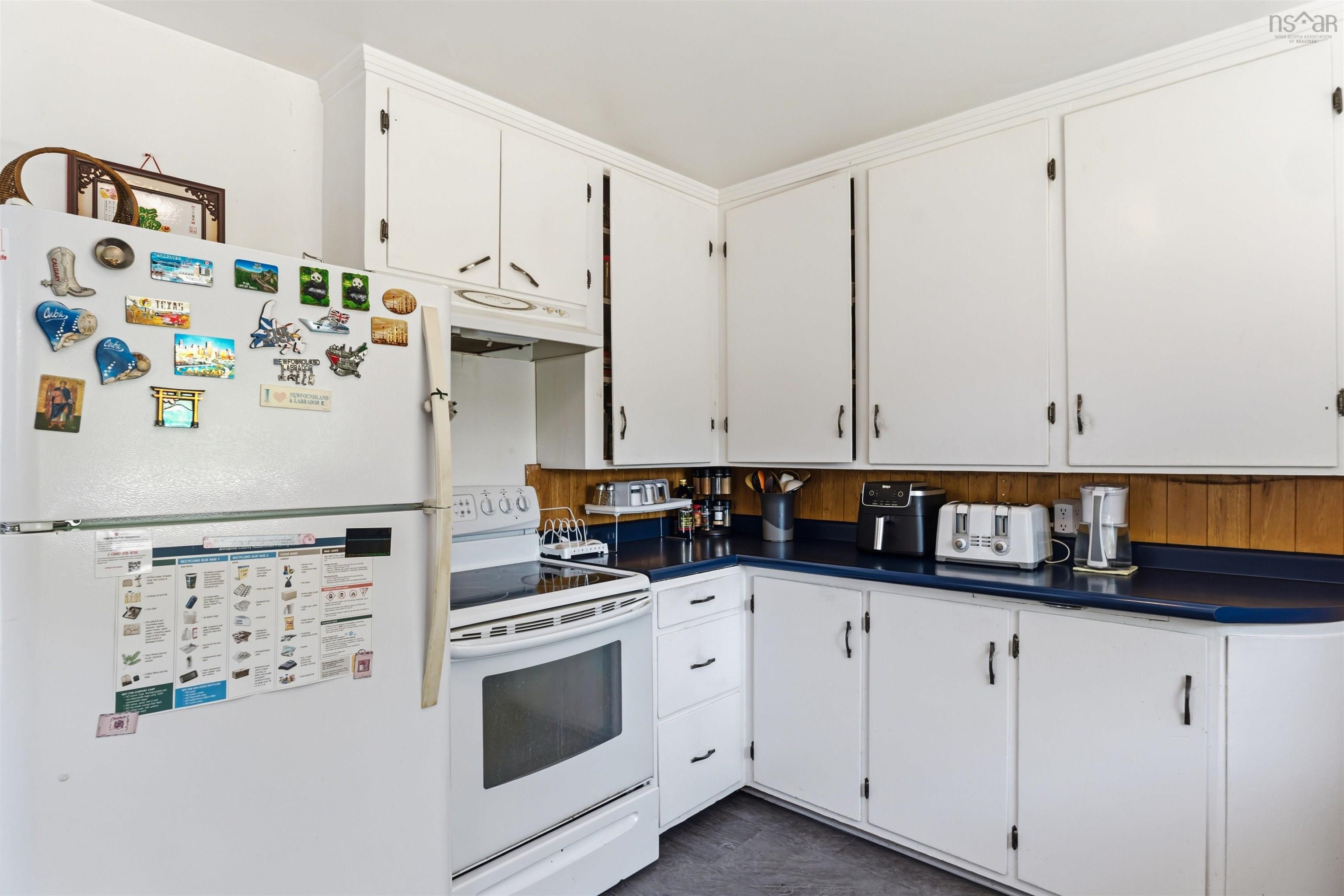 $375,000.00: 26 Spring Garden Rd Middleton, NS, Middleton