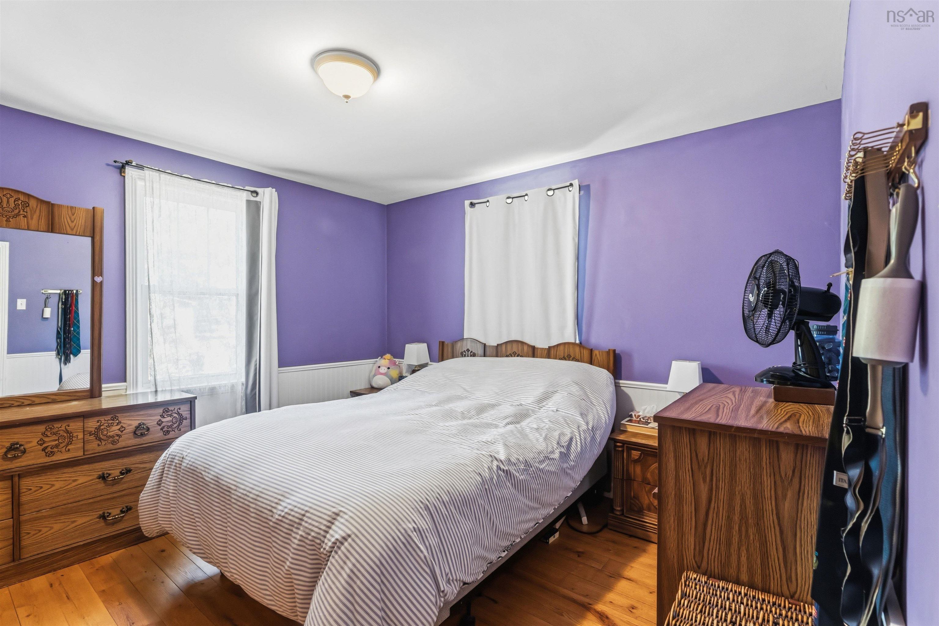 $375,000.00: 26 Spring Garden Rd Middleton, NS, Middleton