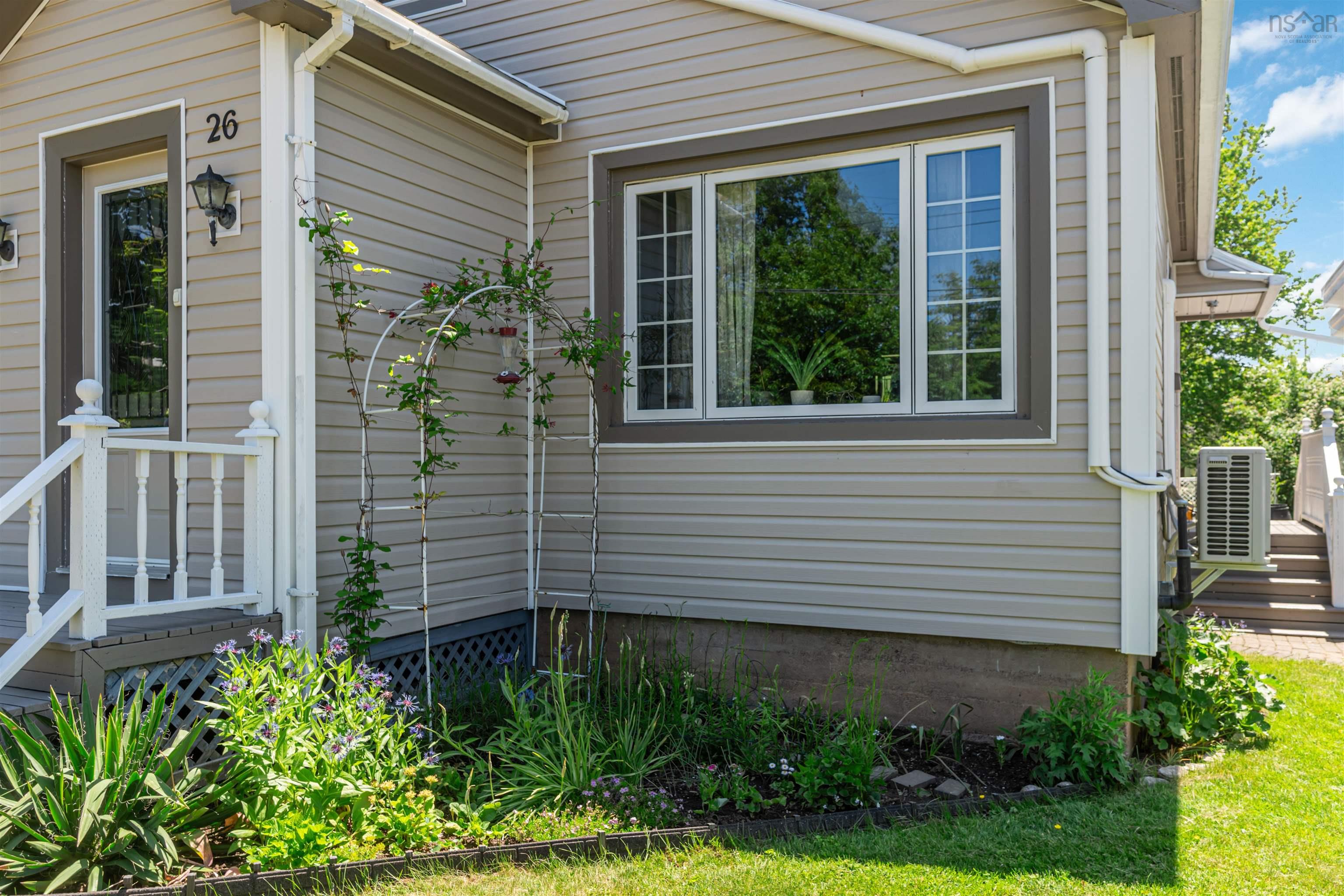 $375,000.00: 26 Spring Garden Rd Middleton, NS, Middleton