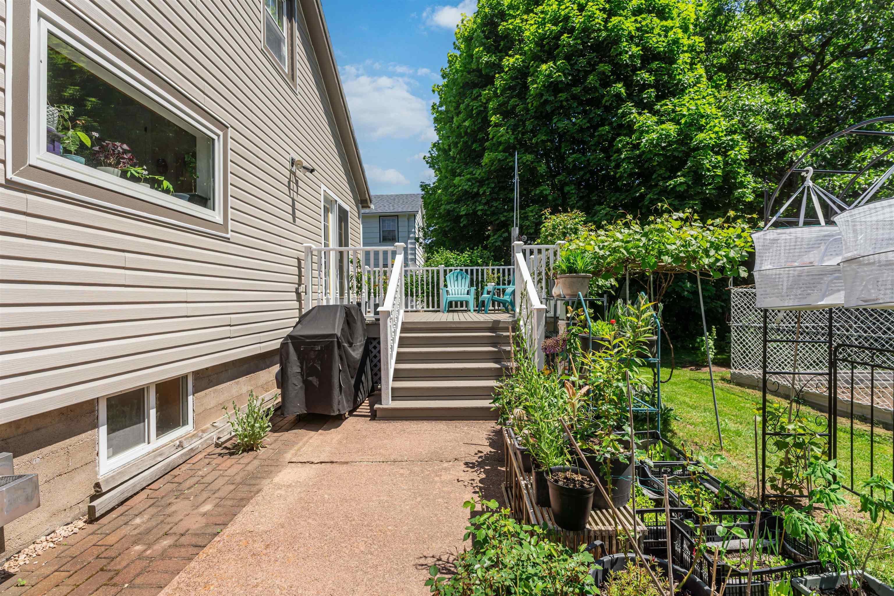 $375,000.00: 26 Spring Garden Rd Middleton, NS, Middleton
