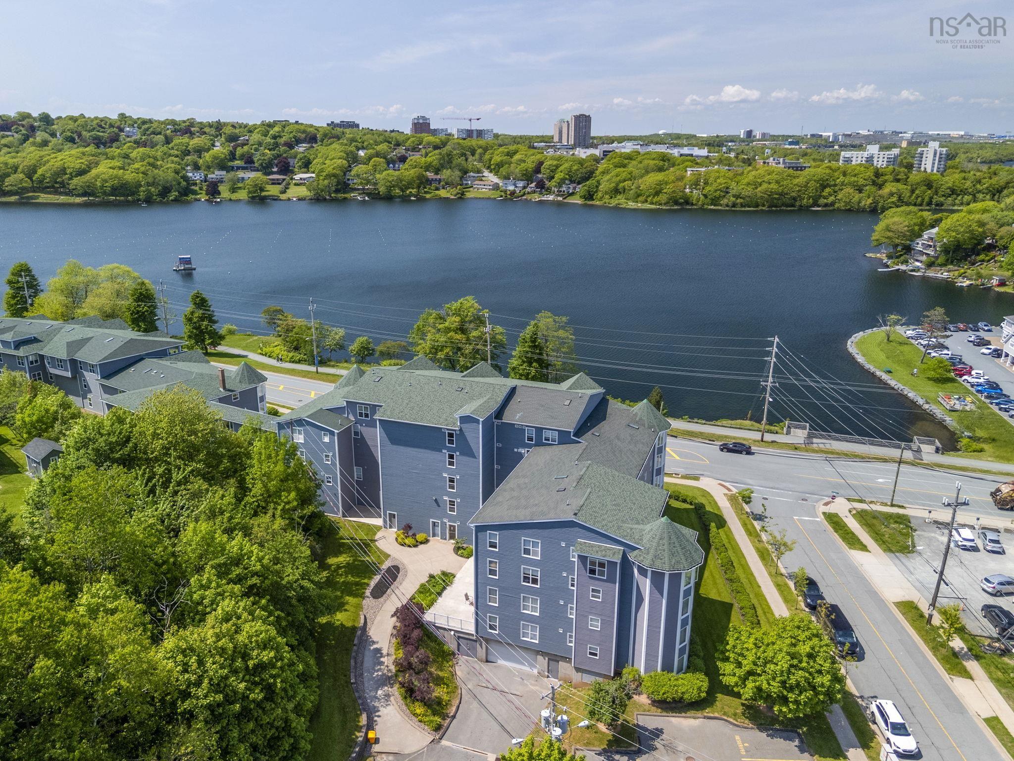 $397,500.00: 111 275 Prince Arthur Street, Dartmouth