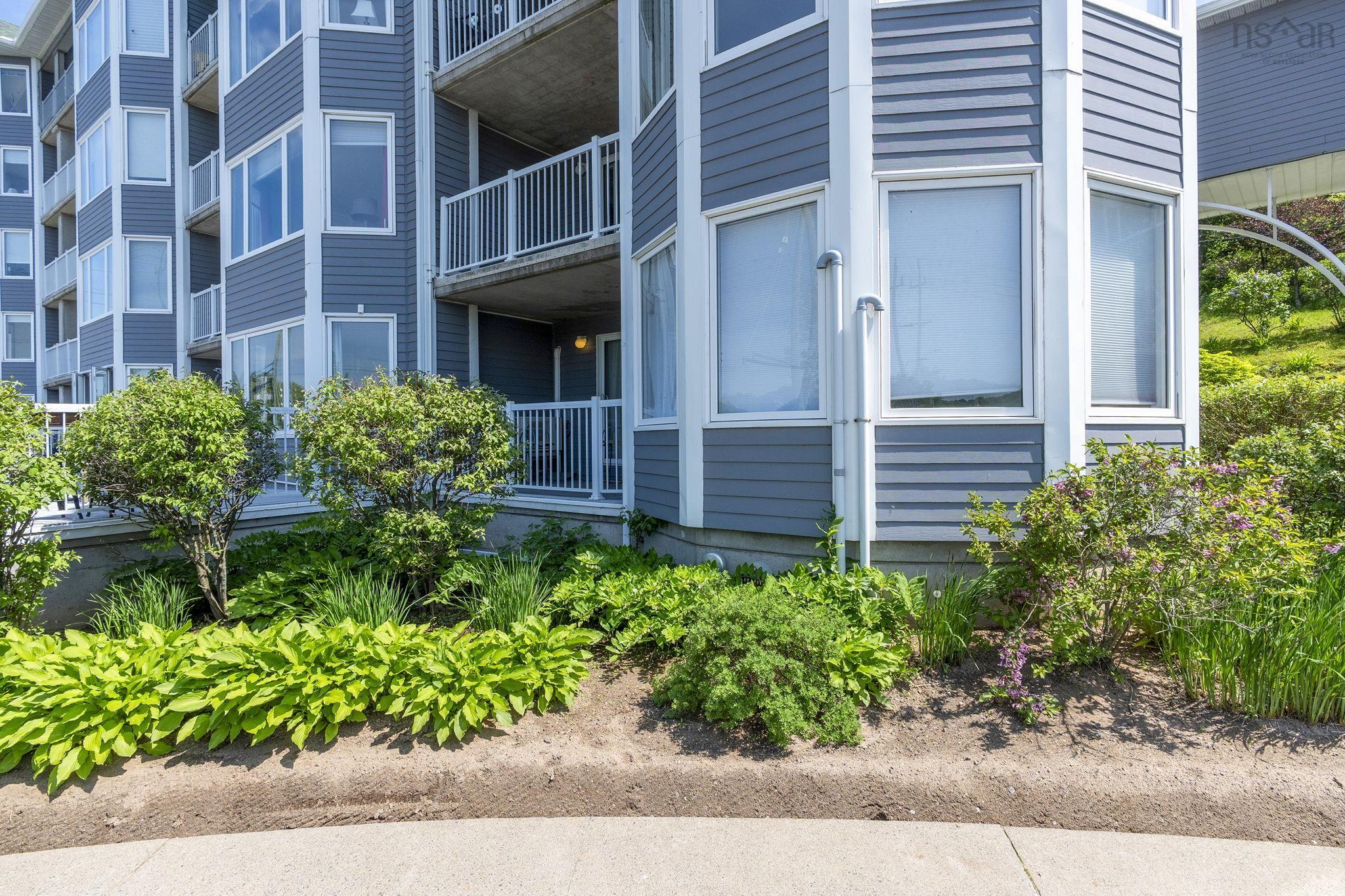$397,500.00: 111 275 Prince Arthur Street, Dartmouth