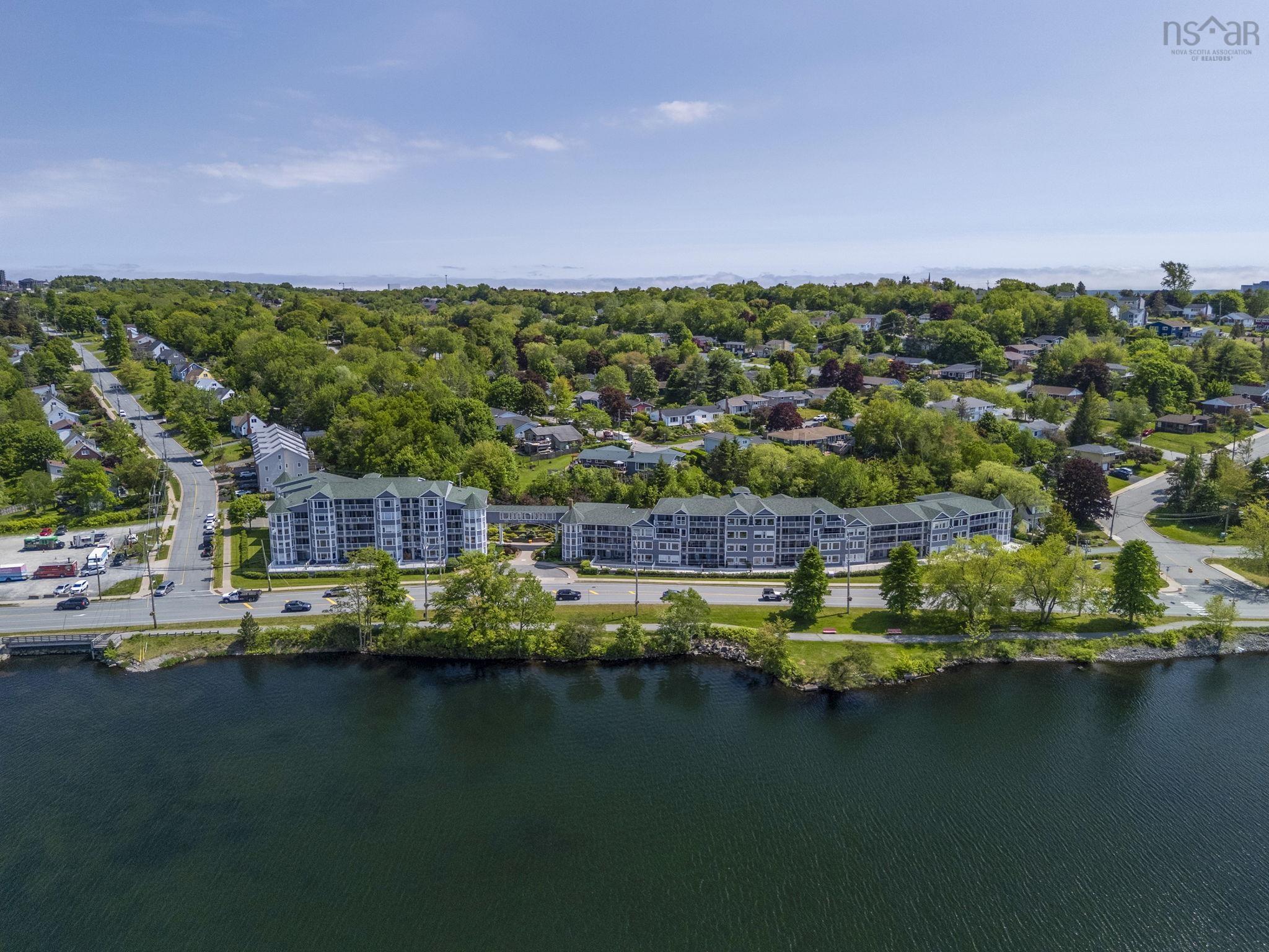 $397,500.00: 111 275 Prince Arthur Street, Dartmouth